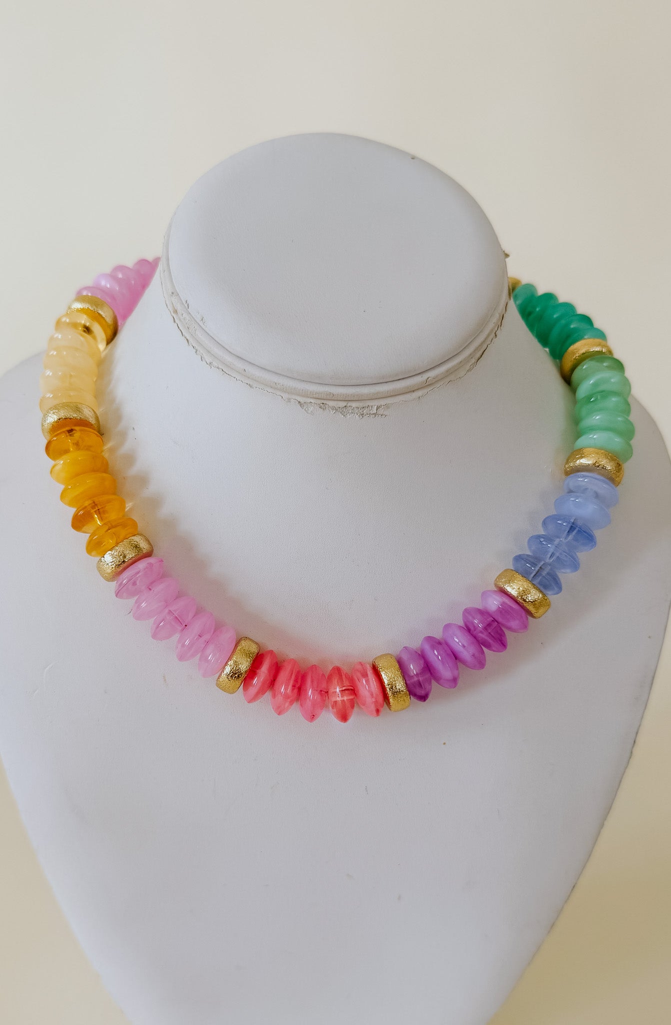 CALLOWAY BEADED CHUNKY DISC NECKLACE