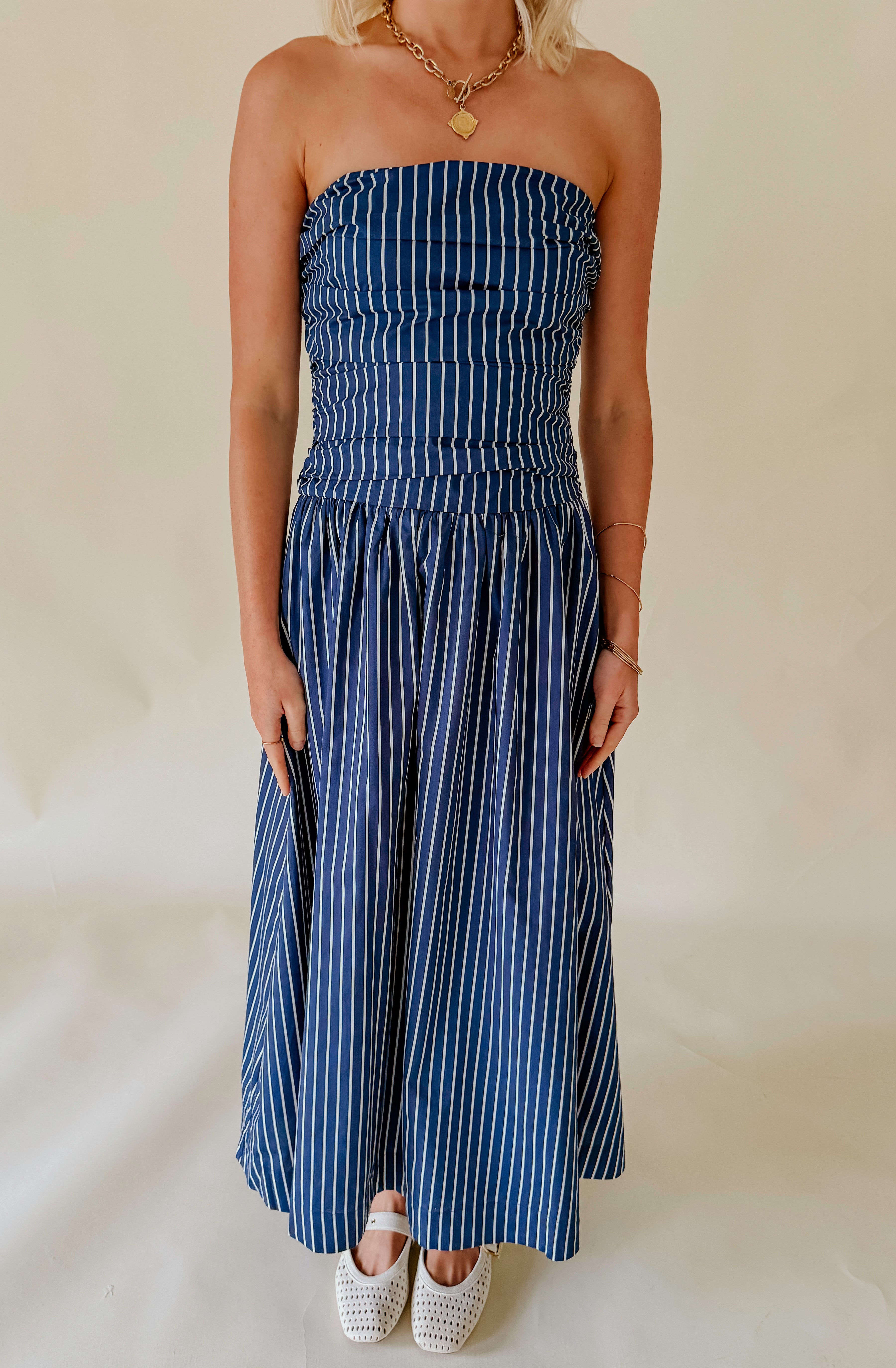 THE AMARA STRAPLESS MIDI DRESS