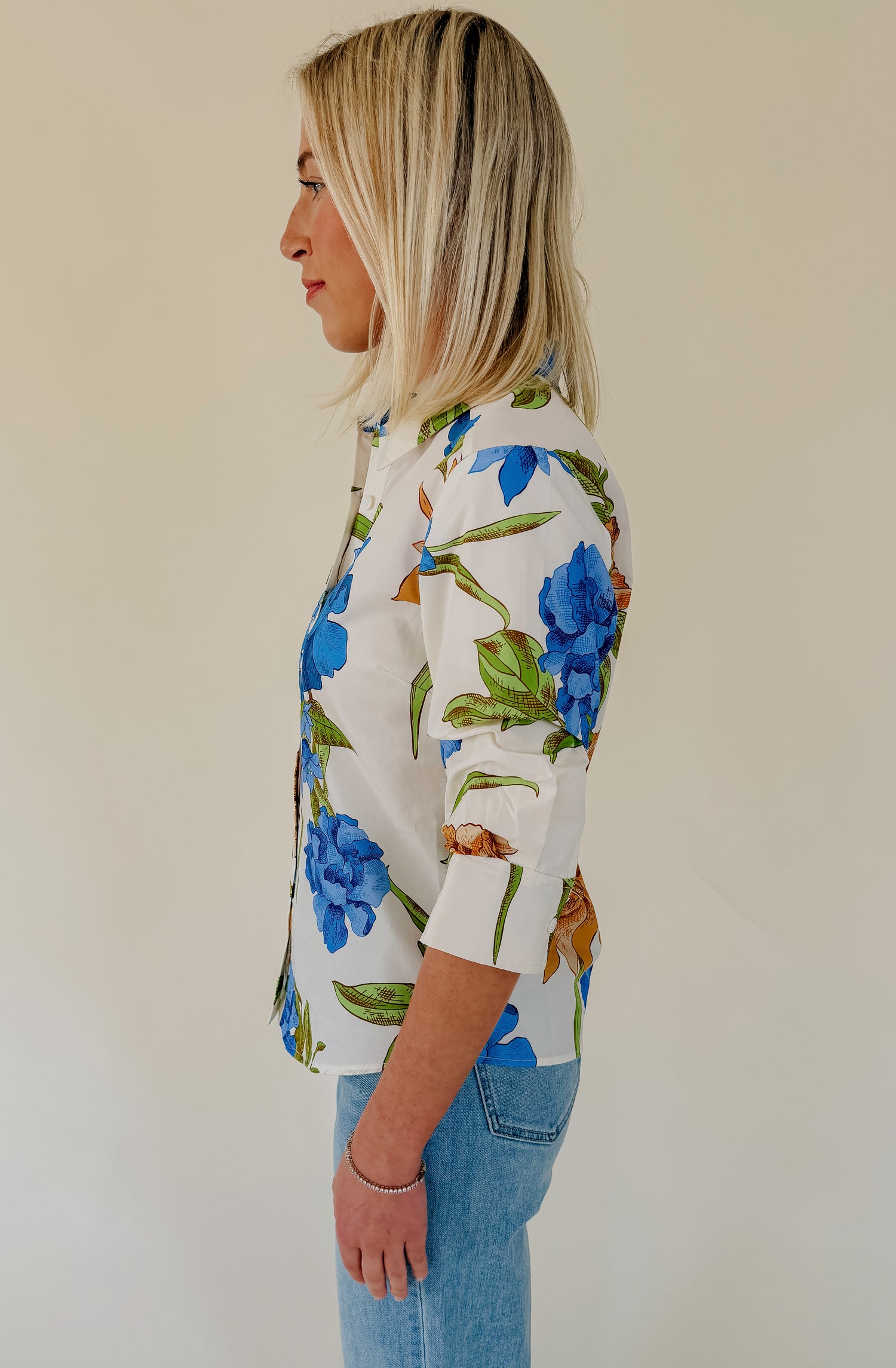 BUSINESS AS USUAL BUTTONED BLOUSE