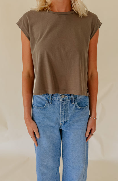 Z SUPPLY FLEX SLEEVELESS TEE