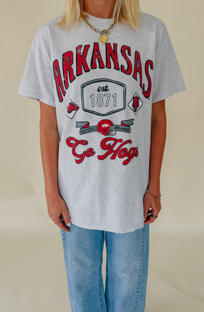 ARKANSAS 1871 GO HOGS OVERSIZED TEE