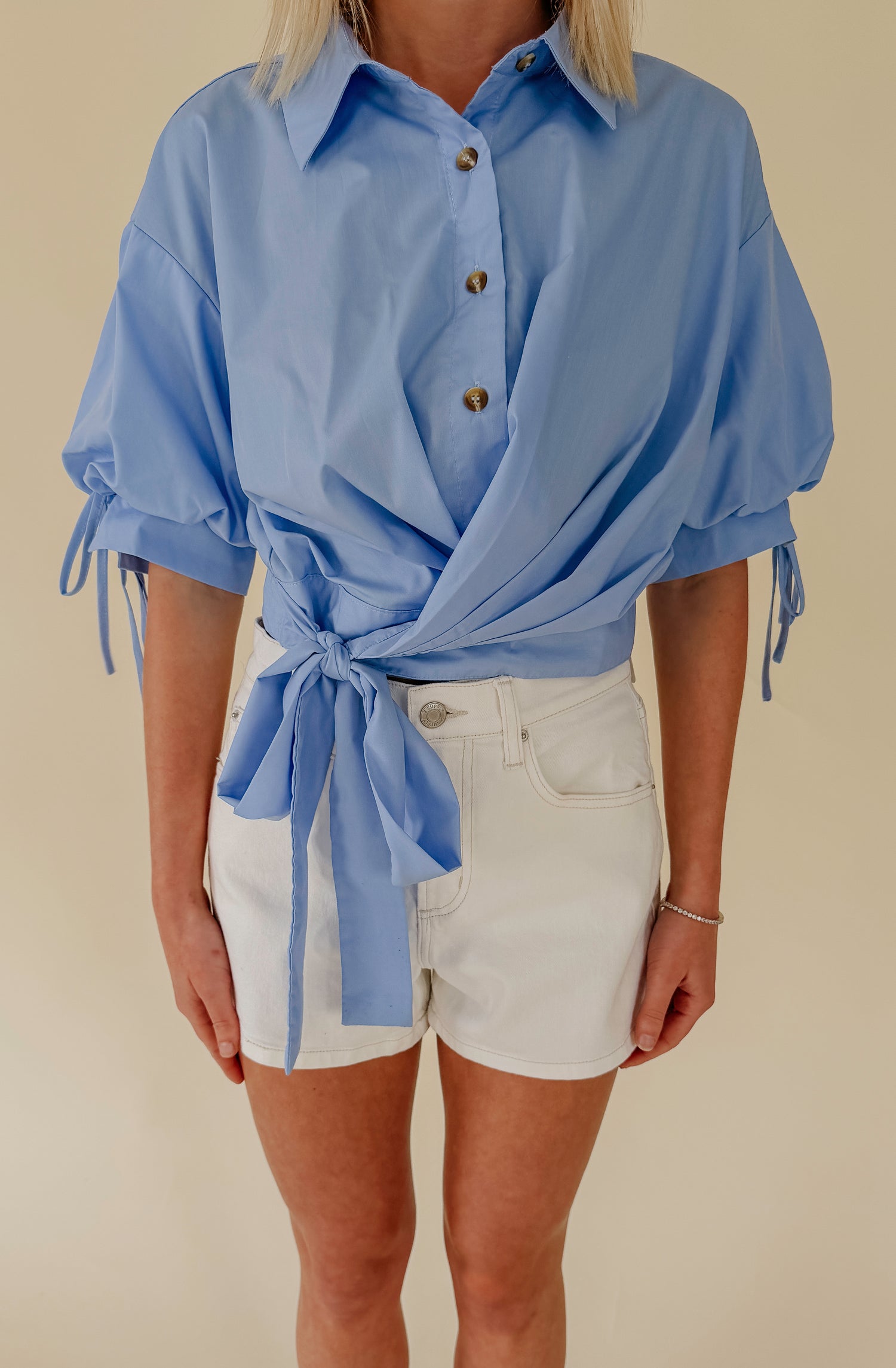 WITH A TWIST CROPPED BLOUSE