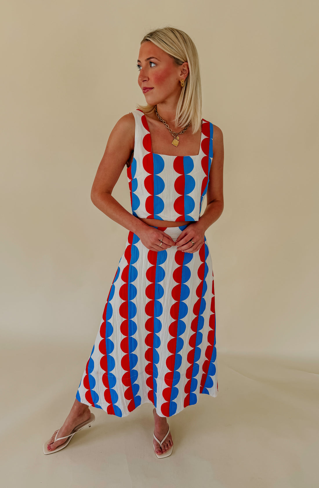 THE ROSETTE TWO PIECE SET