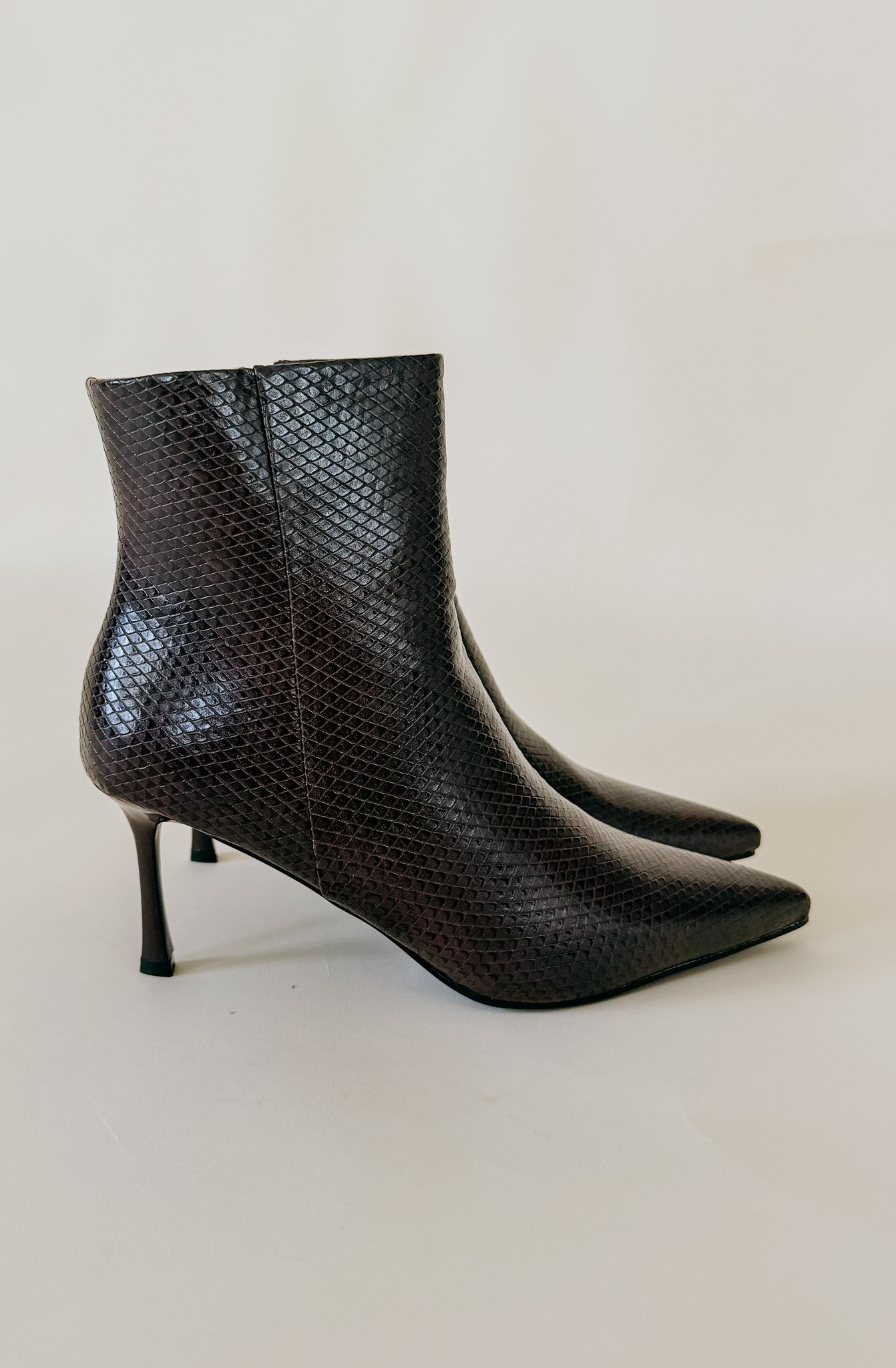 BILLINI LEXY POINTED TOE BOOTIE
