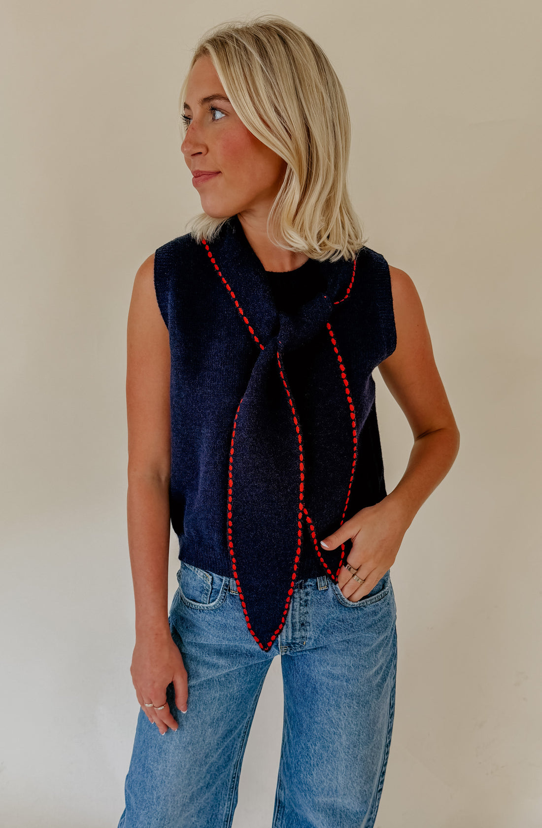 NAVY KNIT SWEATER TANK