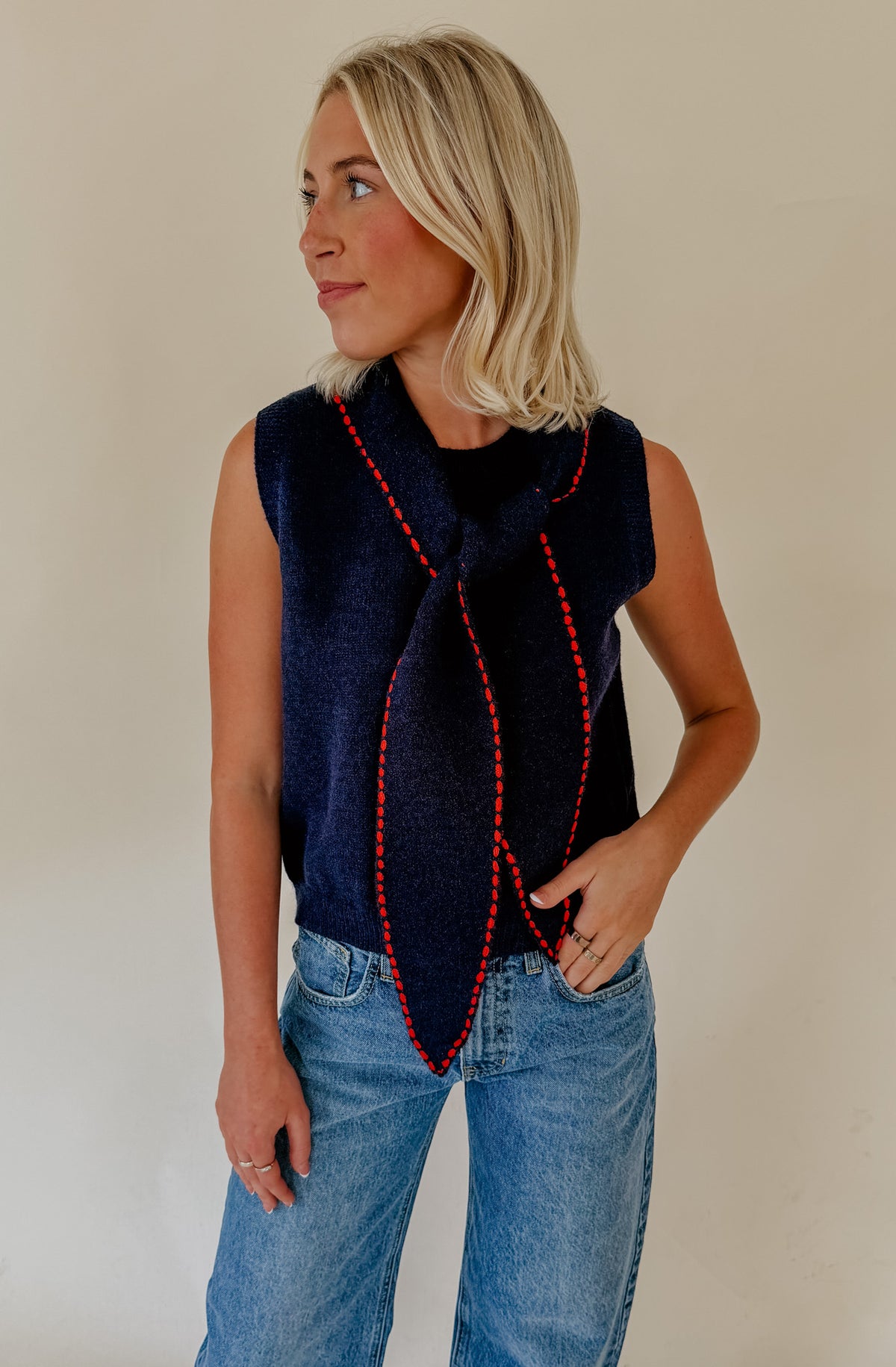 NAVY KNIT SWEATER TANK