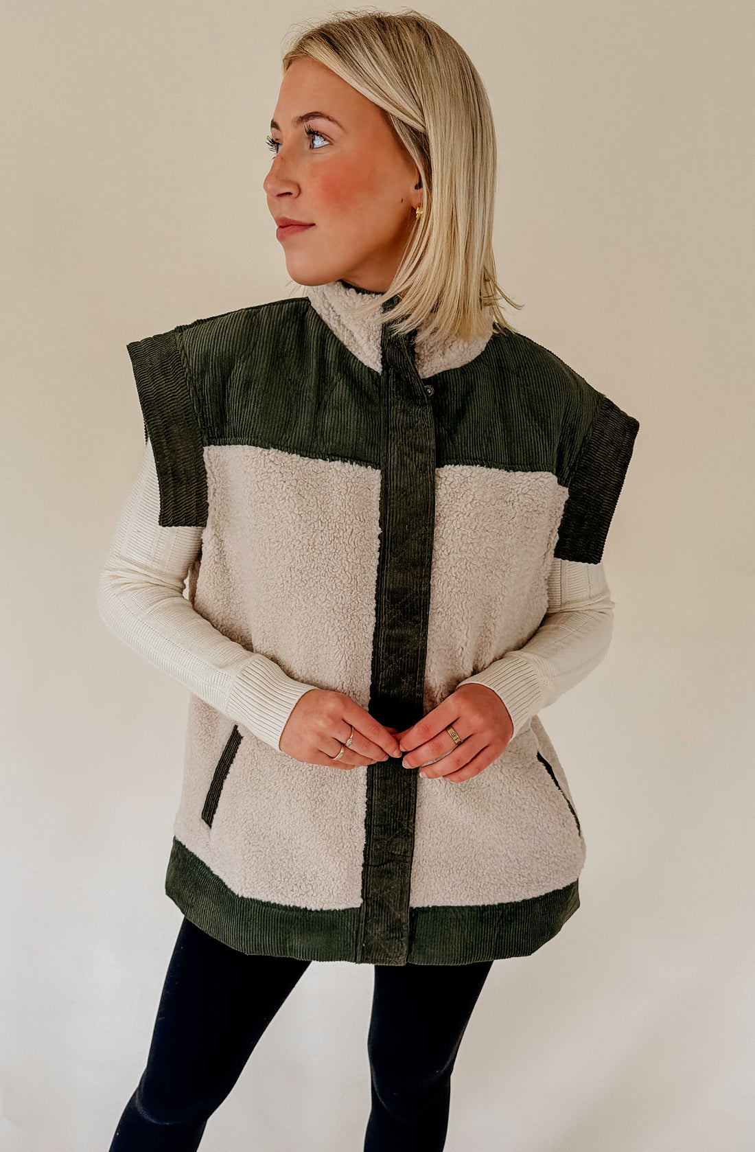 MOUNTAIN VIEW SHERPA VEST