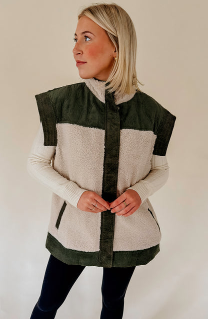 MOUNTAIN VIEW SHERPA VEST