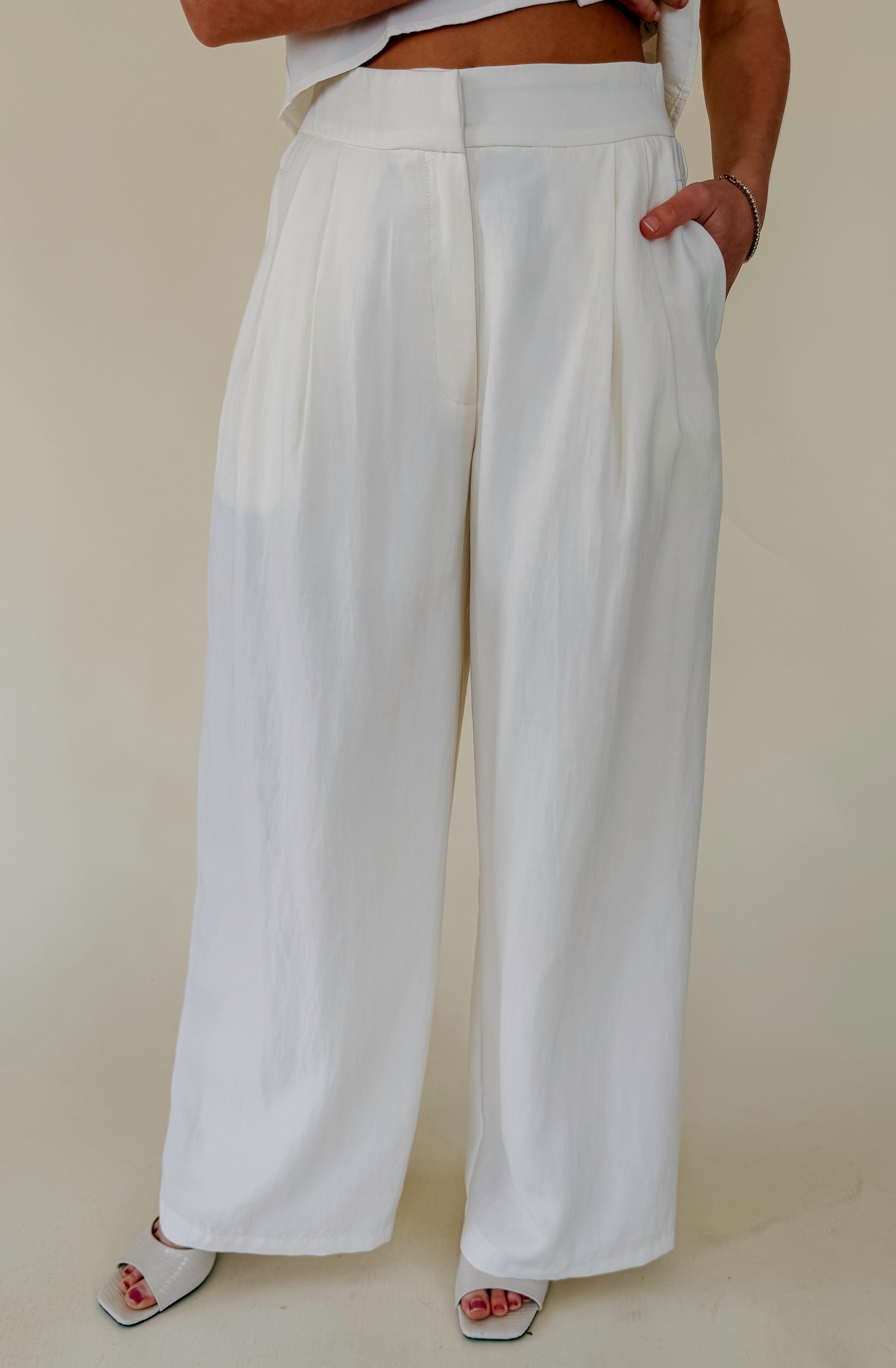 TAKING CARE OF BUSINESS PLEATED PANT