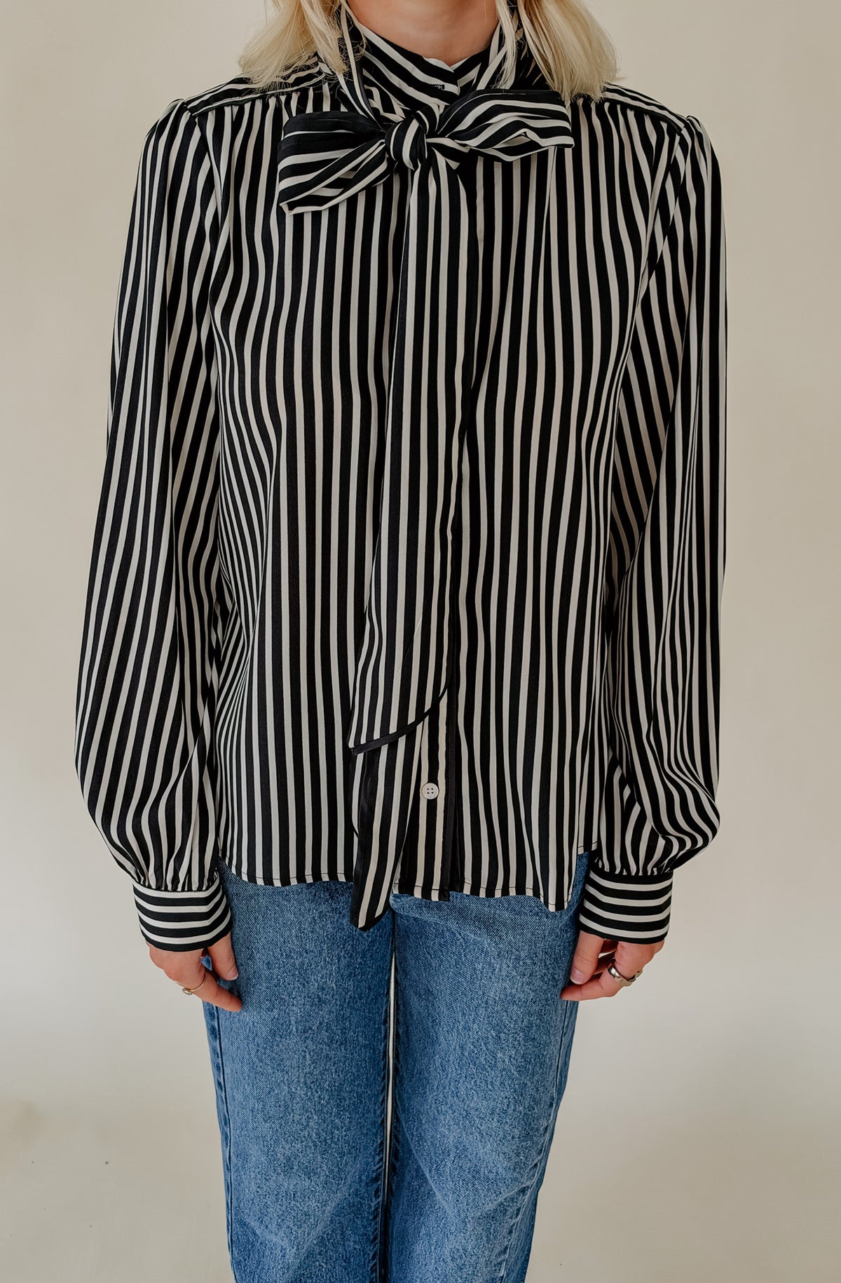 THE BAILEY TIE FRONT BLOUSE