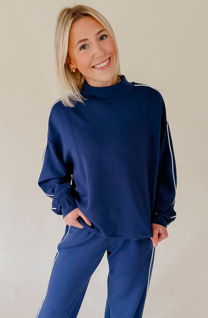 LIGHT AS AIR MODAL SCUBA TOP WITH PIPING