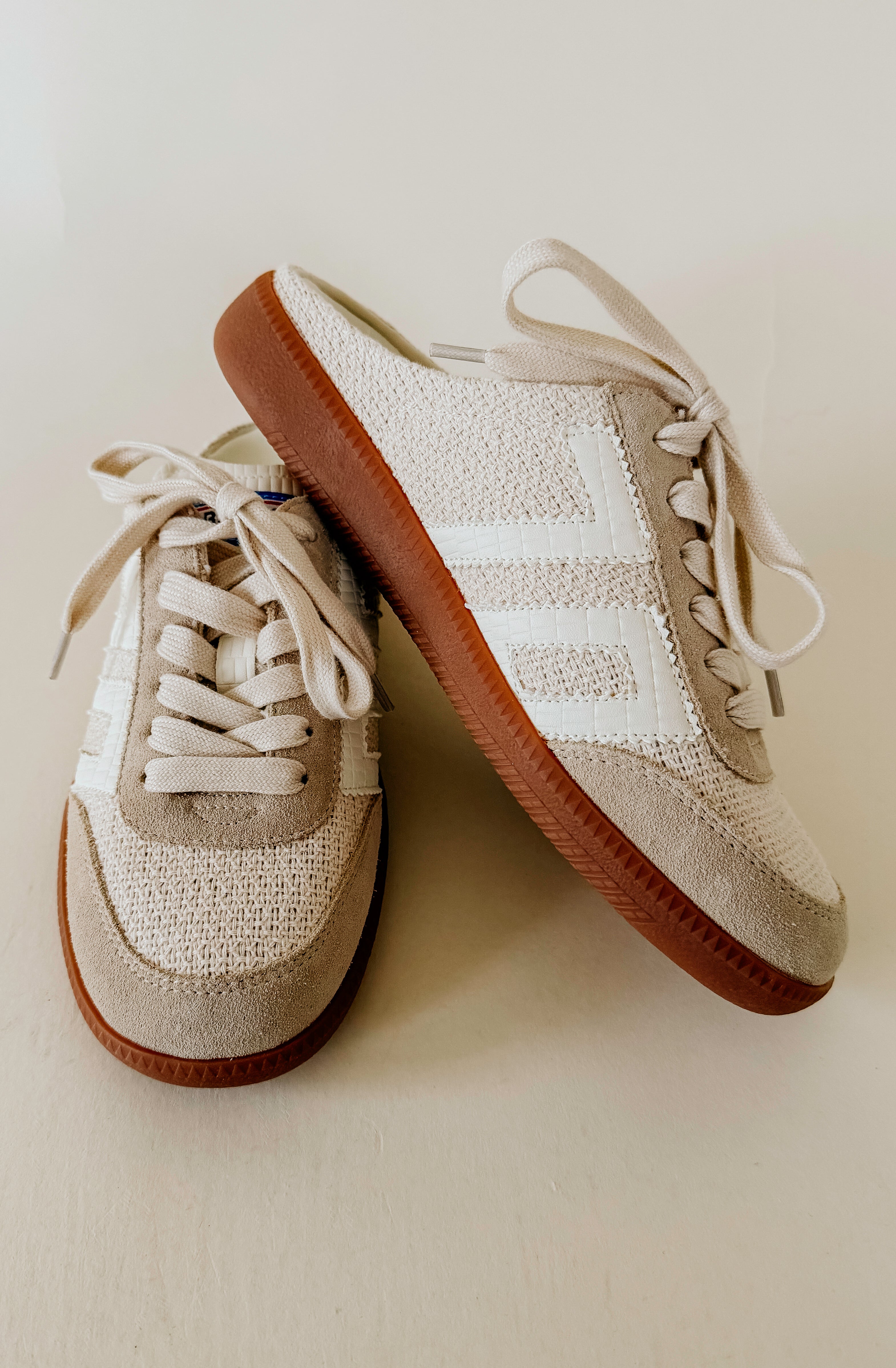 BACK 70 EASTER BACKLESS SNEAKER