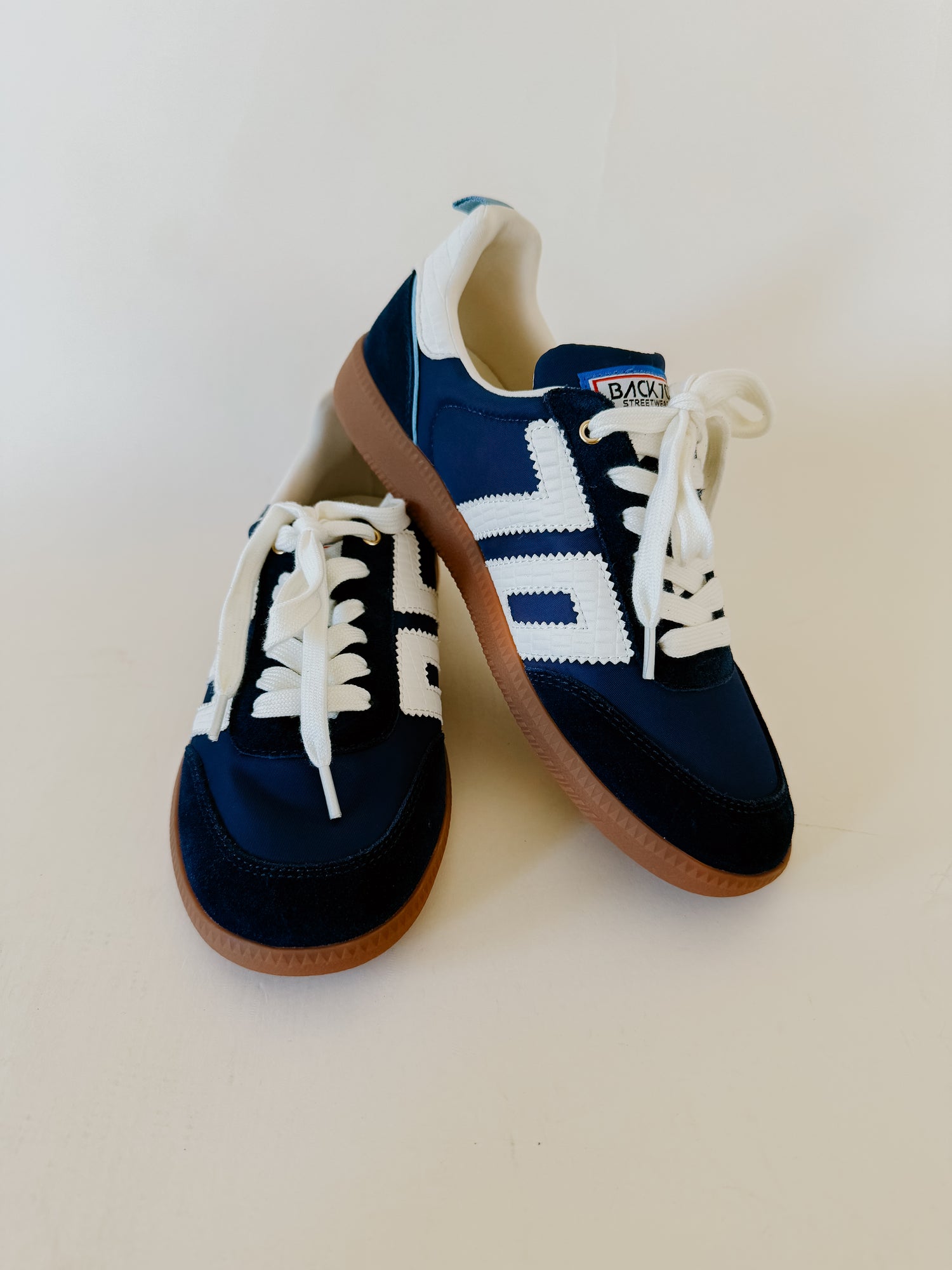 BACK 70 GHOST SNEAKERS