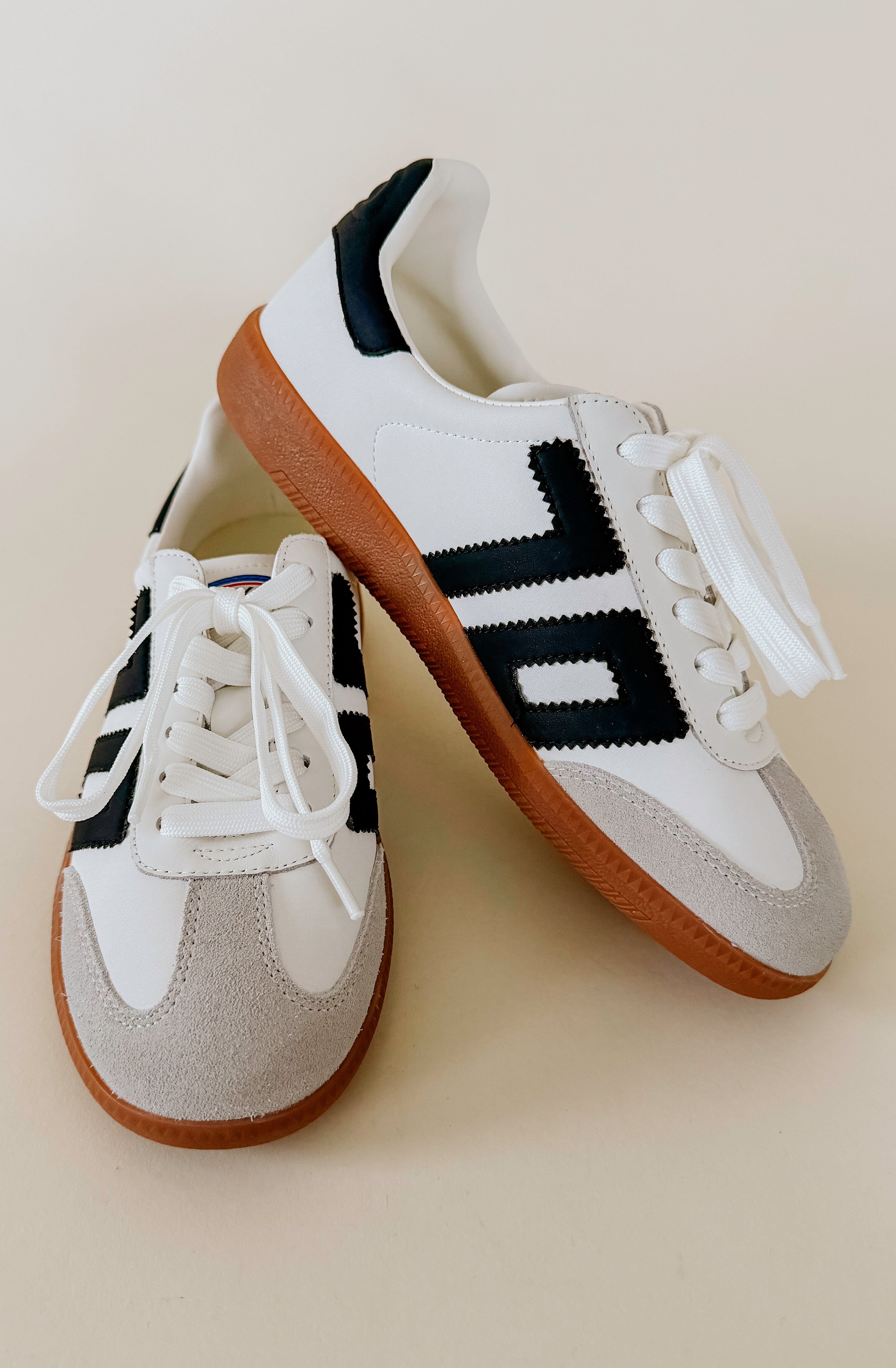 BACK 70 CLOUD SNEAKER – E.Leigh's