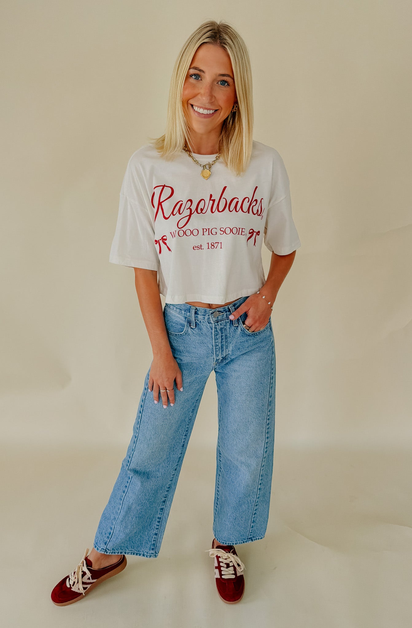 ARKANSAS BOW CROPPED TEE