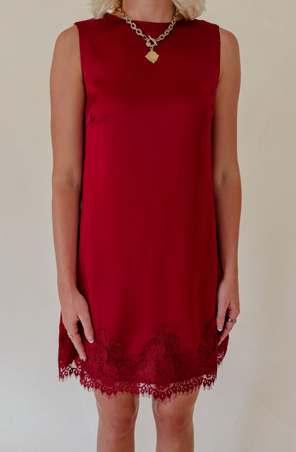 WINE LATER LACE TRIM DRESS