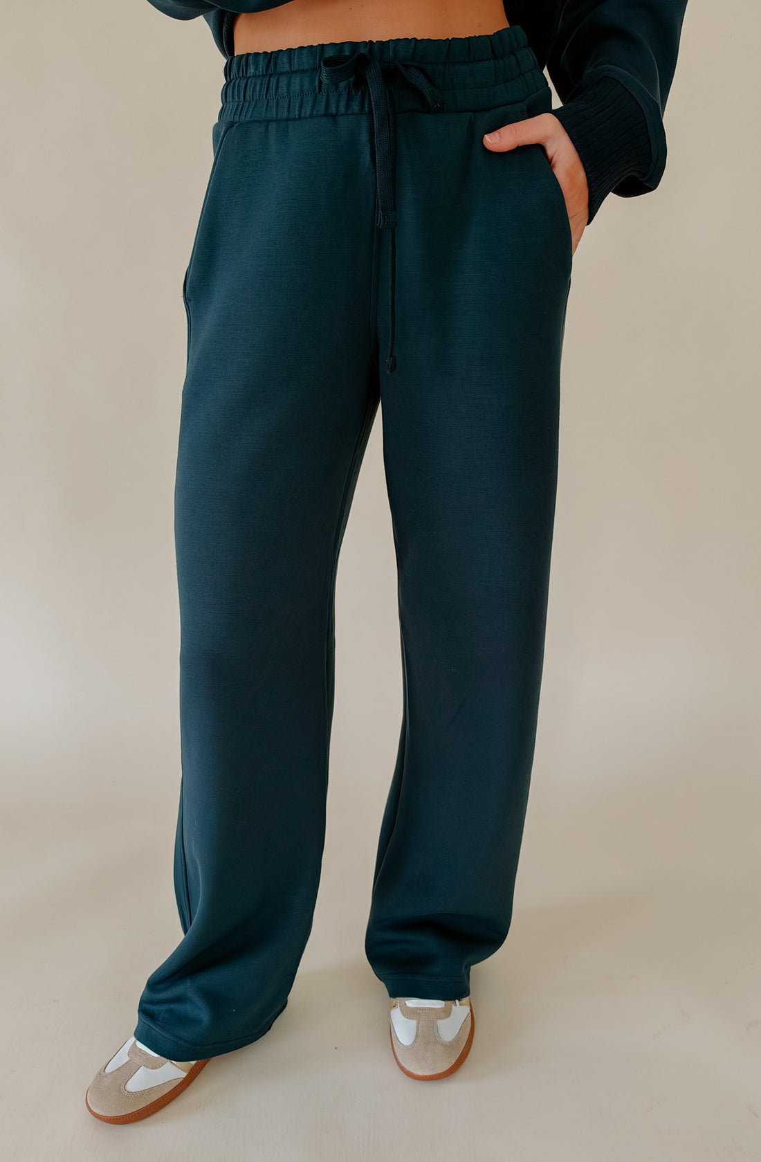 LIGHT AS AIR WIDE LEG FULL LENGTH PANT