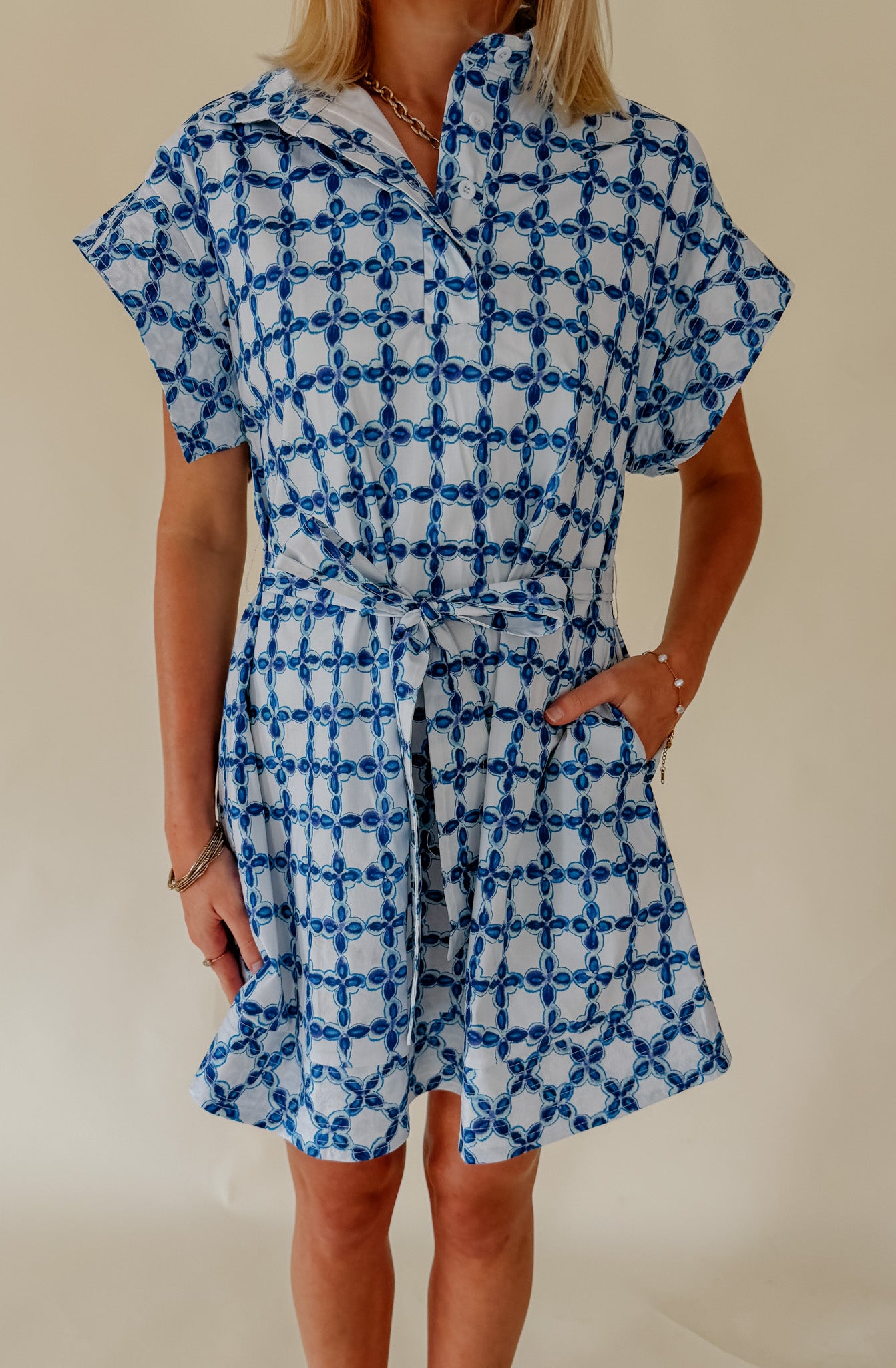 LINKED BUTTONED MINI DRESS