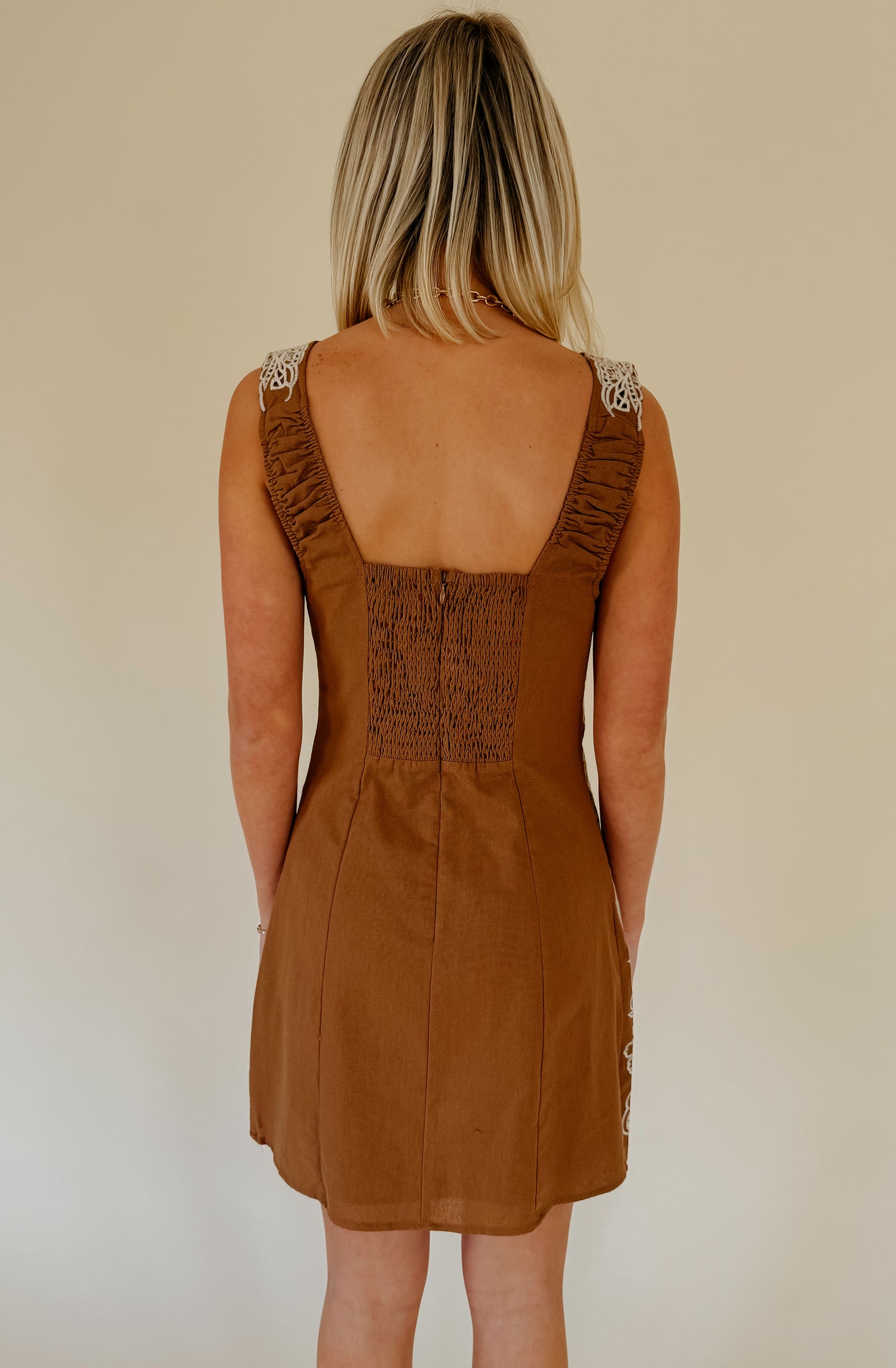 CIEBON TWO TONED CROCHET MINI DRESS