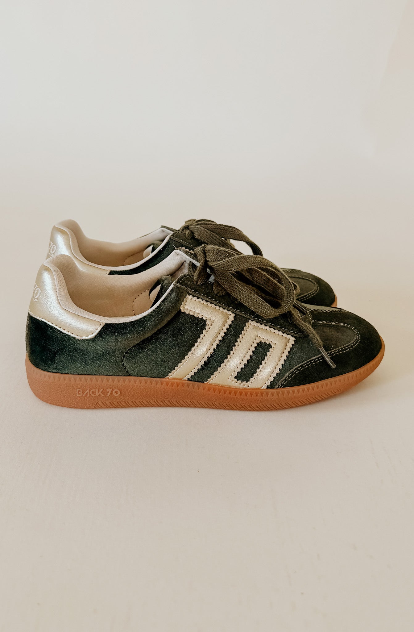 BACK 70 CLOUD SNEAKER IN VELVET GOLD