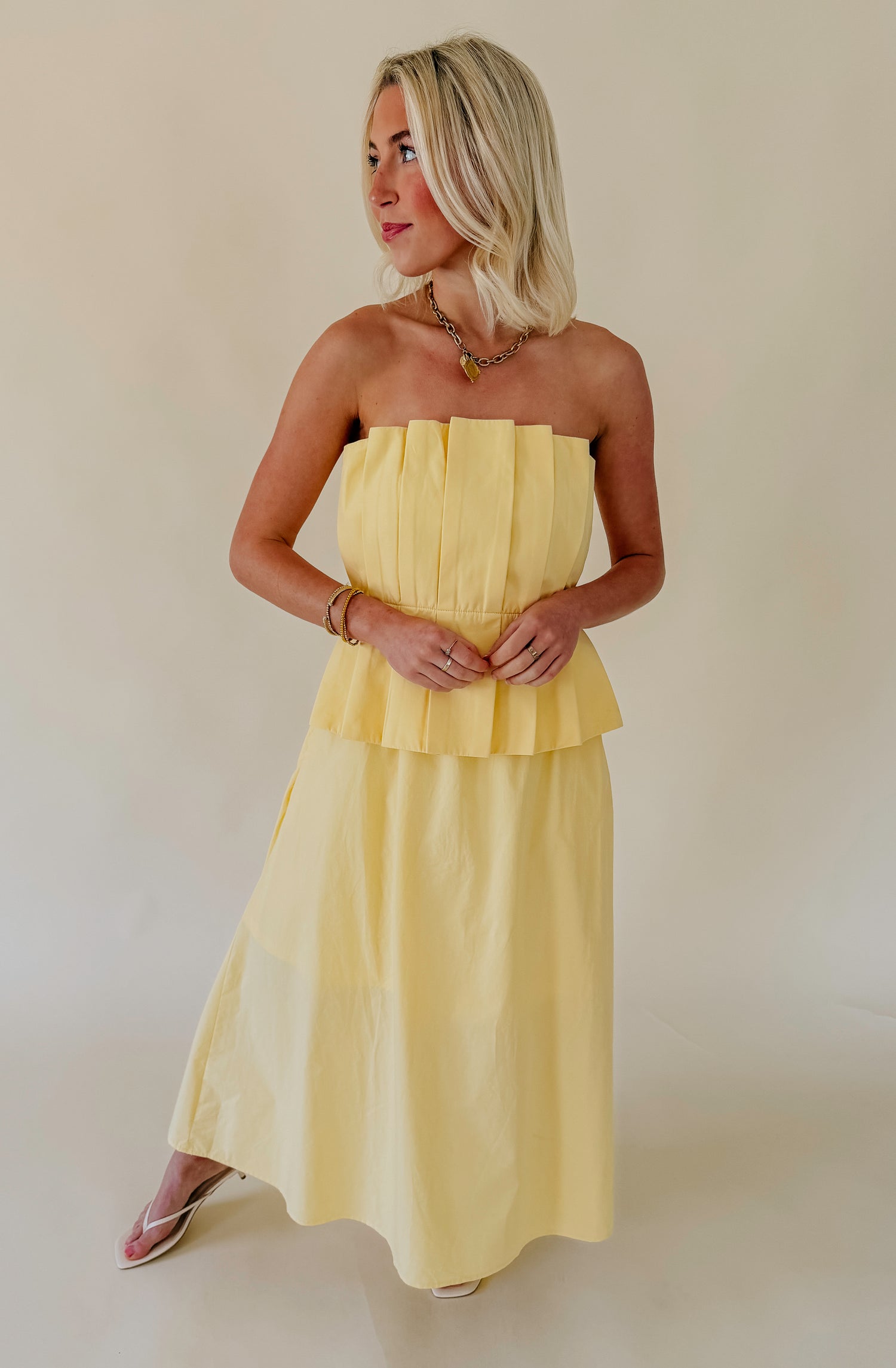 THE MAYCEE STRAPLESS MIDI DRESS