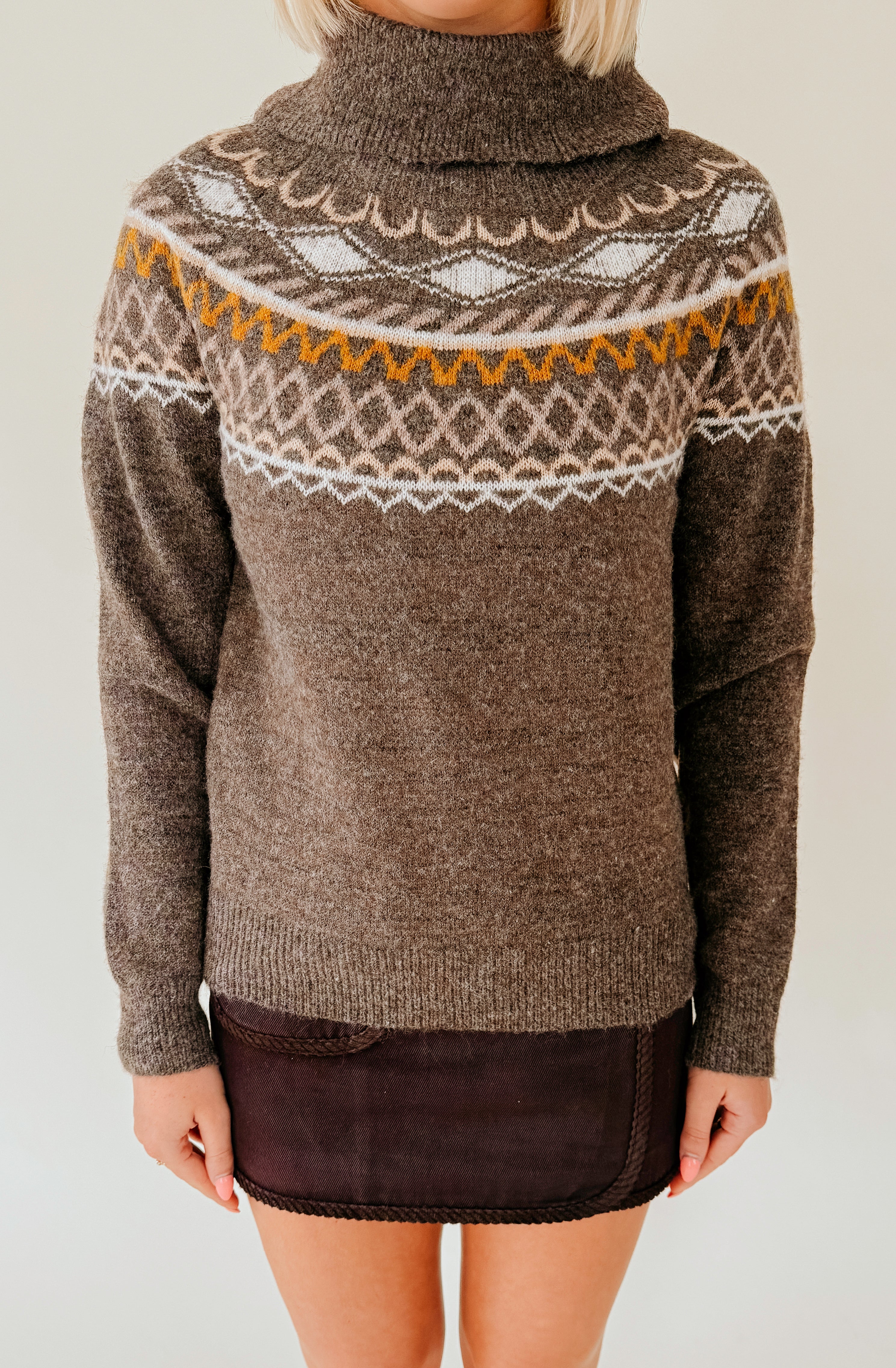HEARTLOOM MASON TURTLENECK SWEATER
