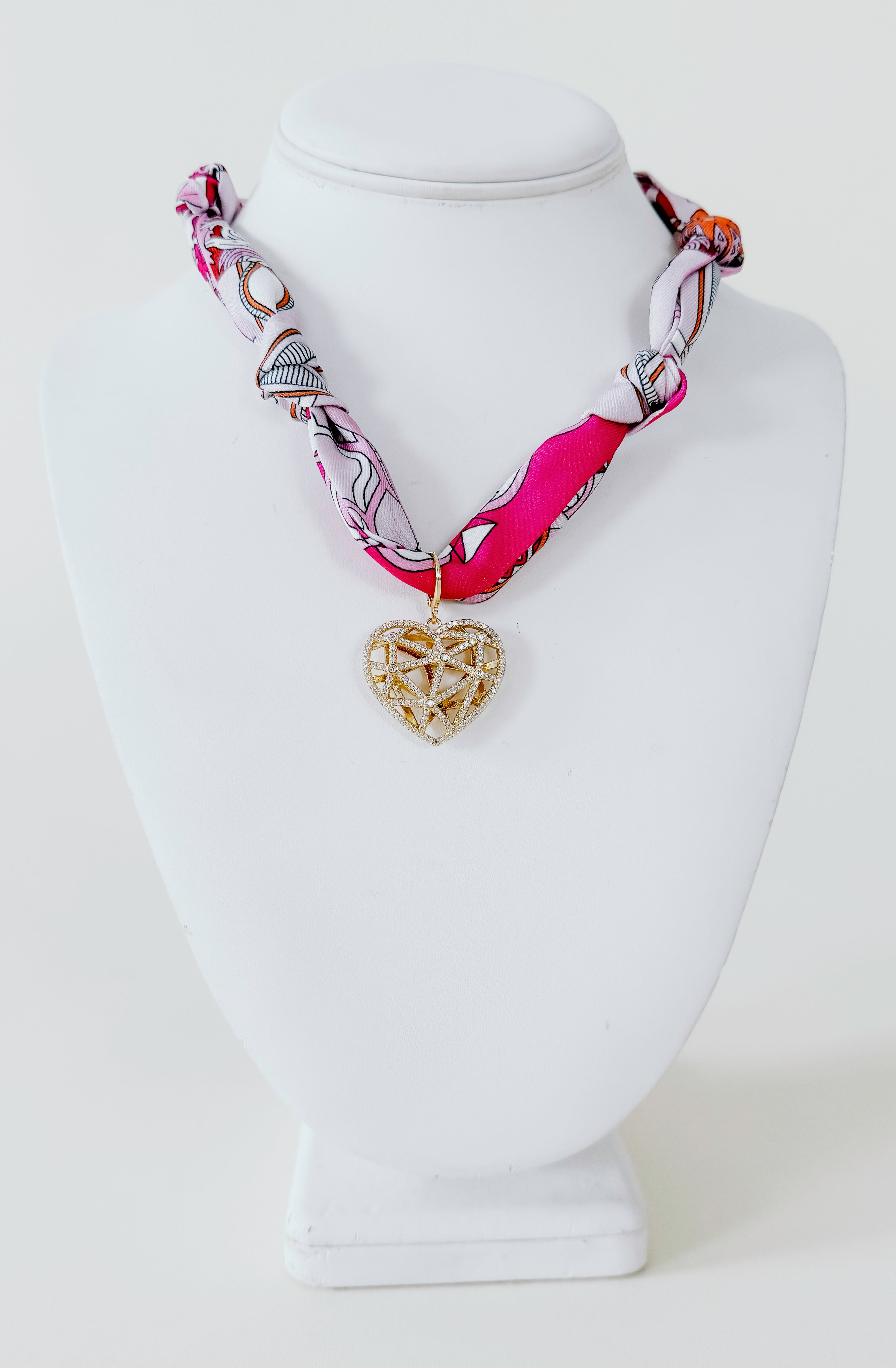LEILANA SCARF NECKLACE