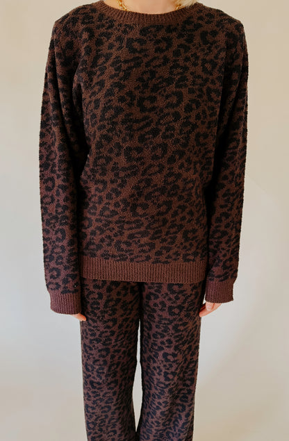 SOFTIES MARSHMALLOW LEOPARD CREW NECK LOUNGE SET