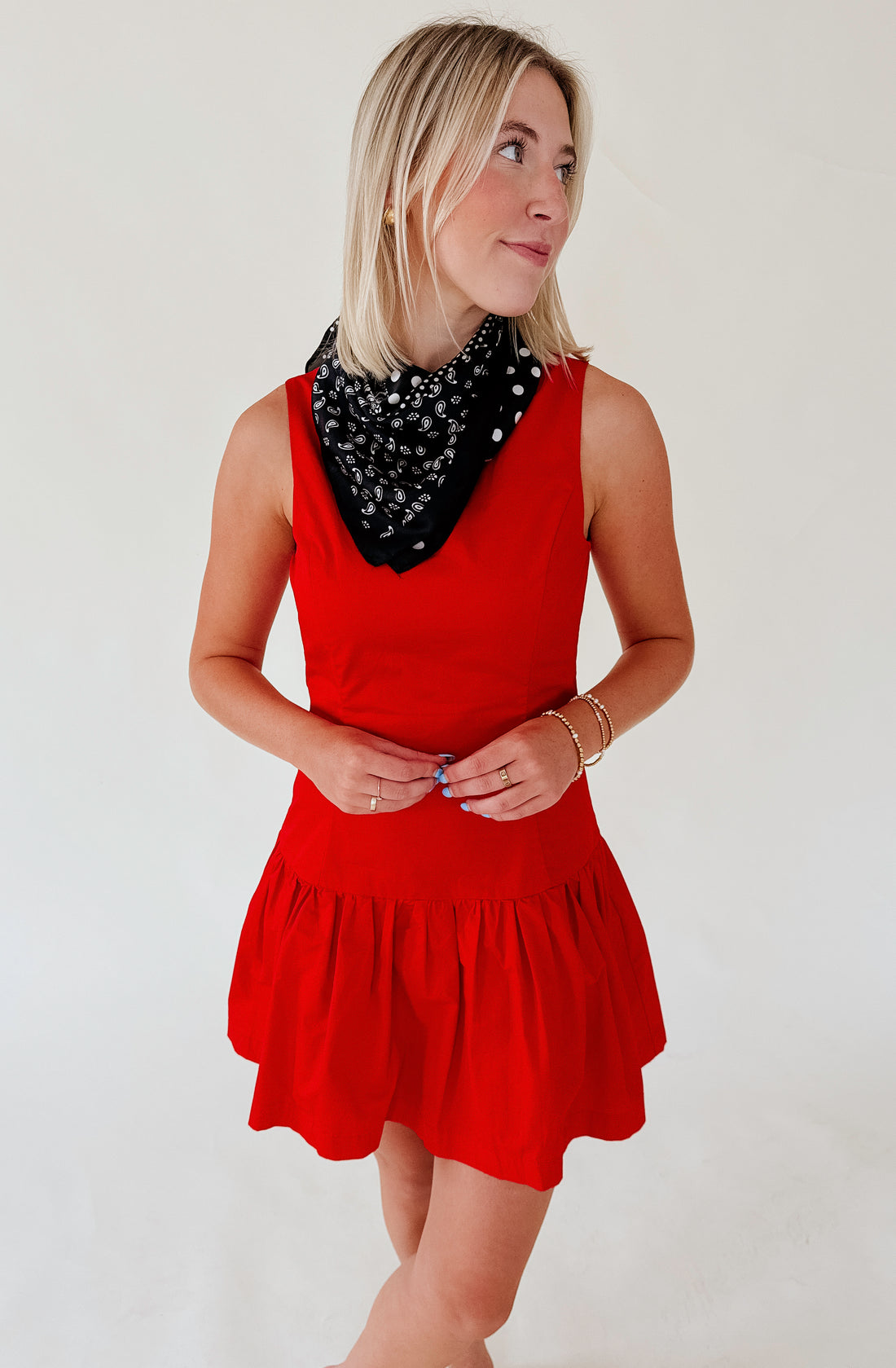 MULTI-USE LARGE SQUARE SCARF