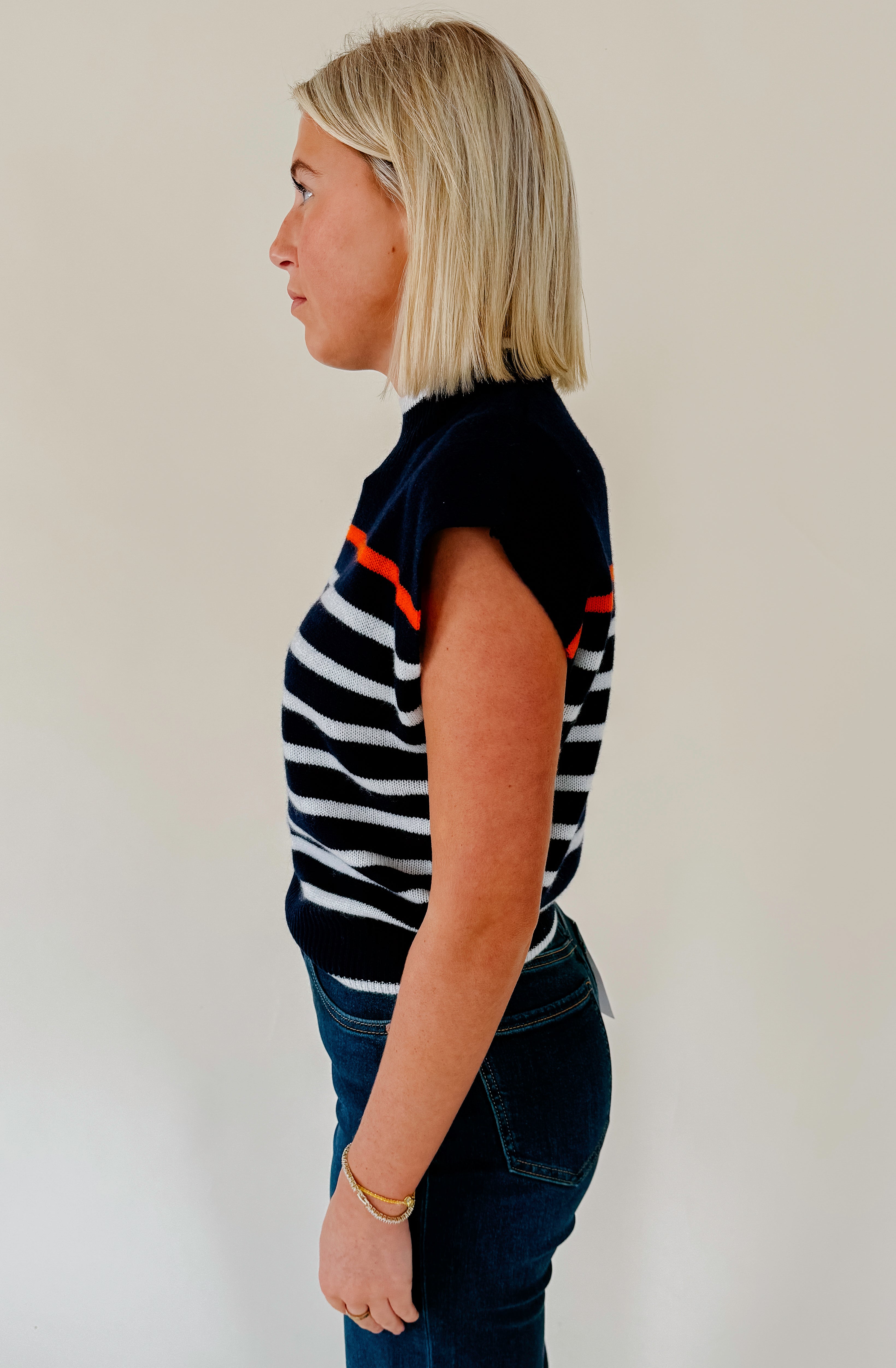 FINE LINE CASHMERE SWEATER