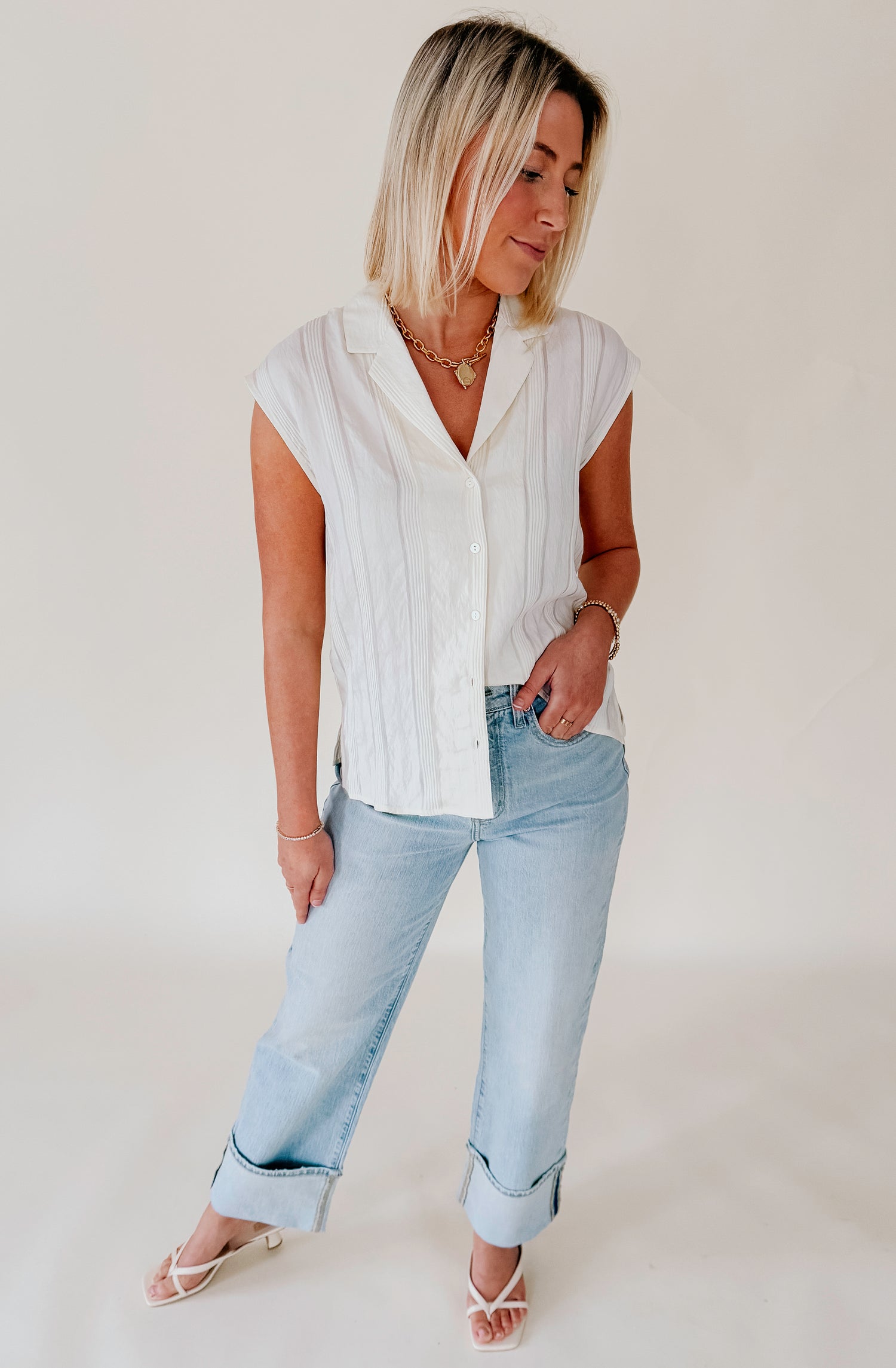 KIANA BUTTONED BLOUSE