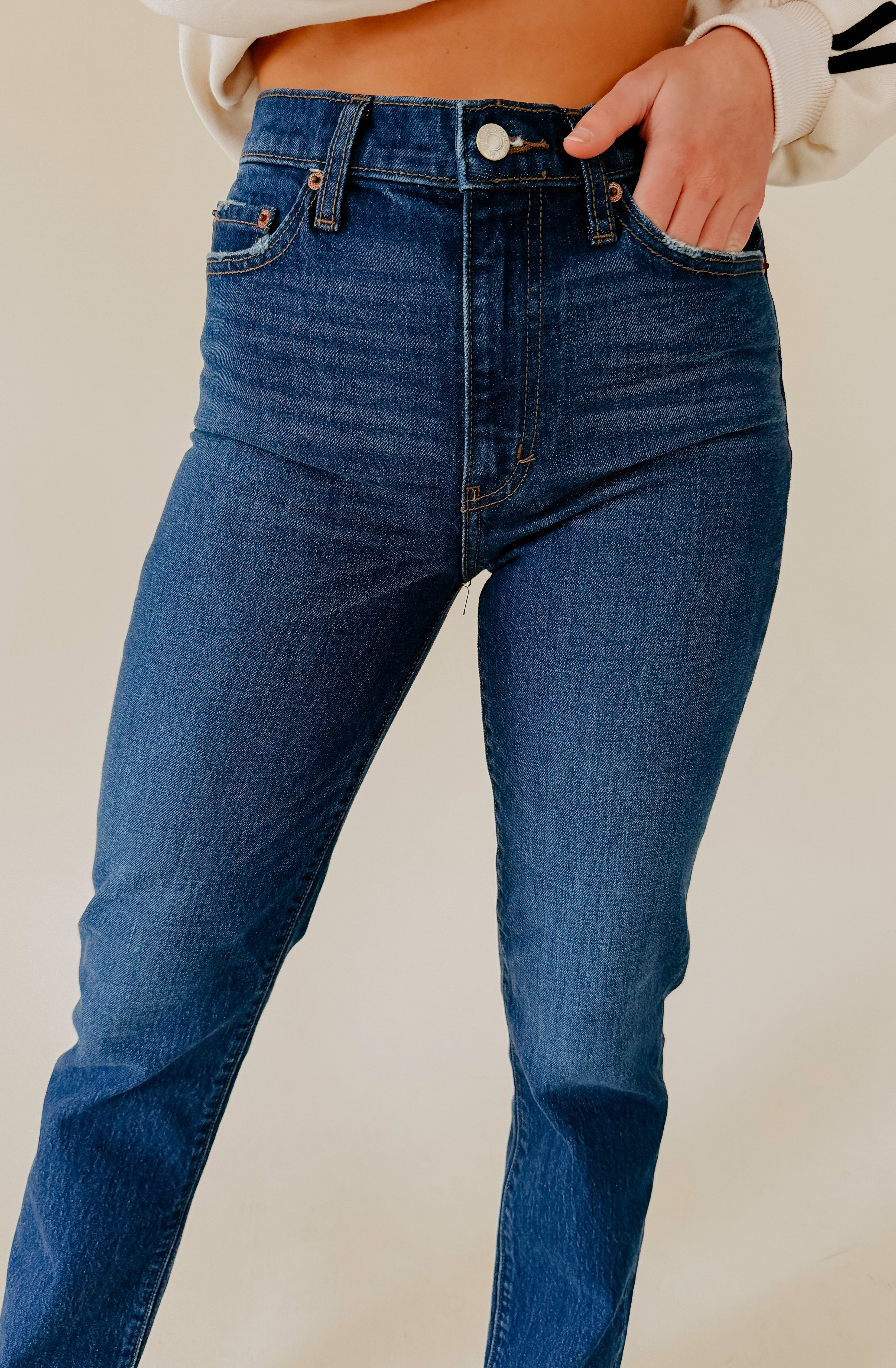 DAZE SMARTY PANTS HIGH RISE SLIM STRAIGHT DENIM