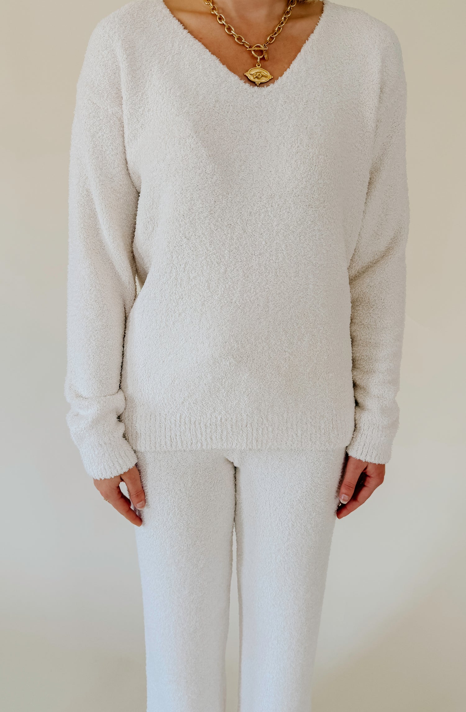 SOFTIES MARSHMALLOW V NECK LOUNGE SET