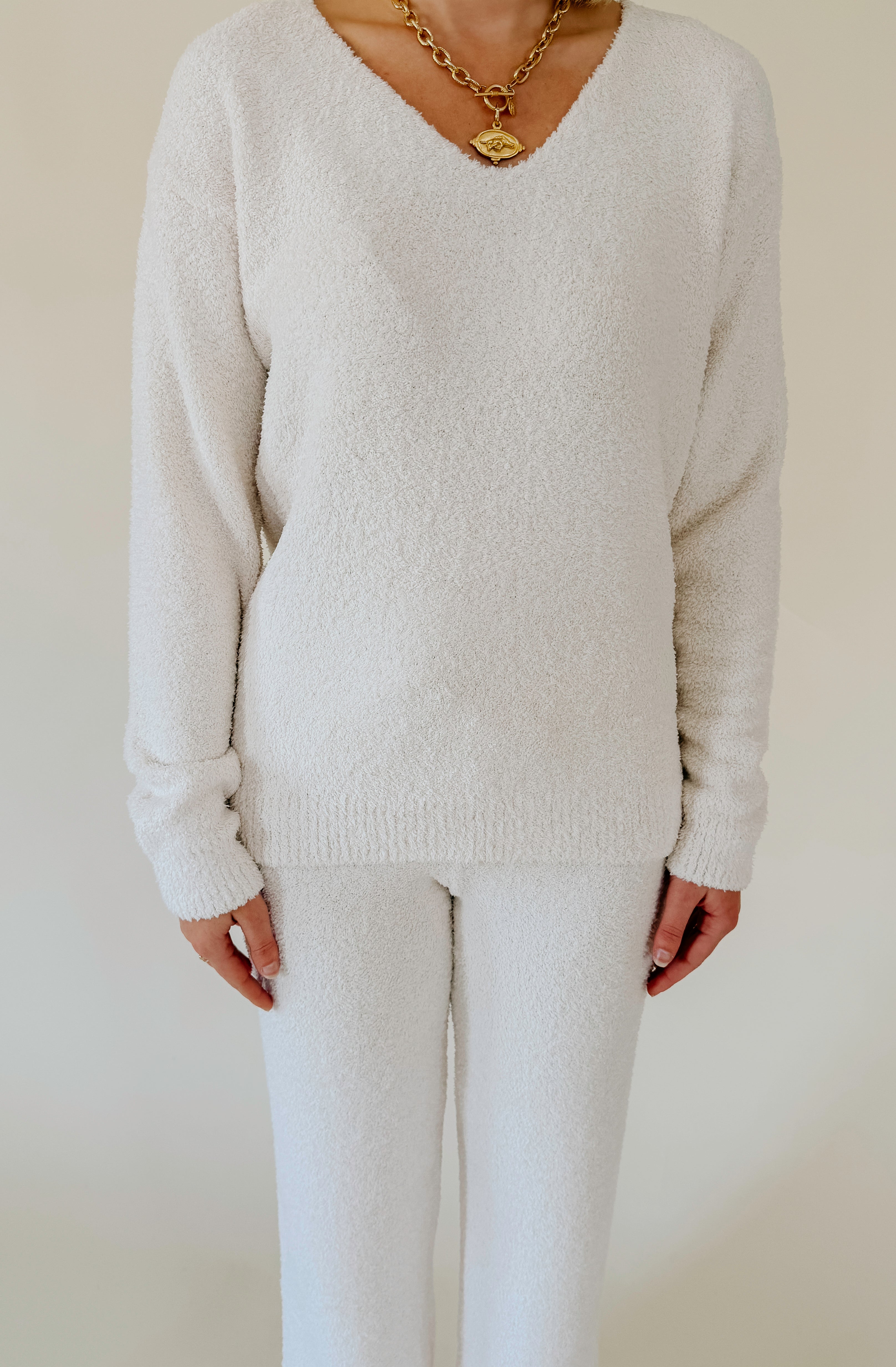 SOFTIES MARSHMALLOW V NECK LOUNGE SET