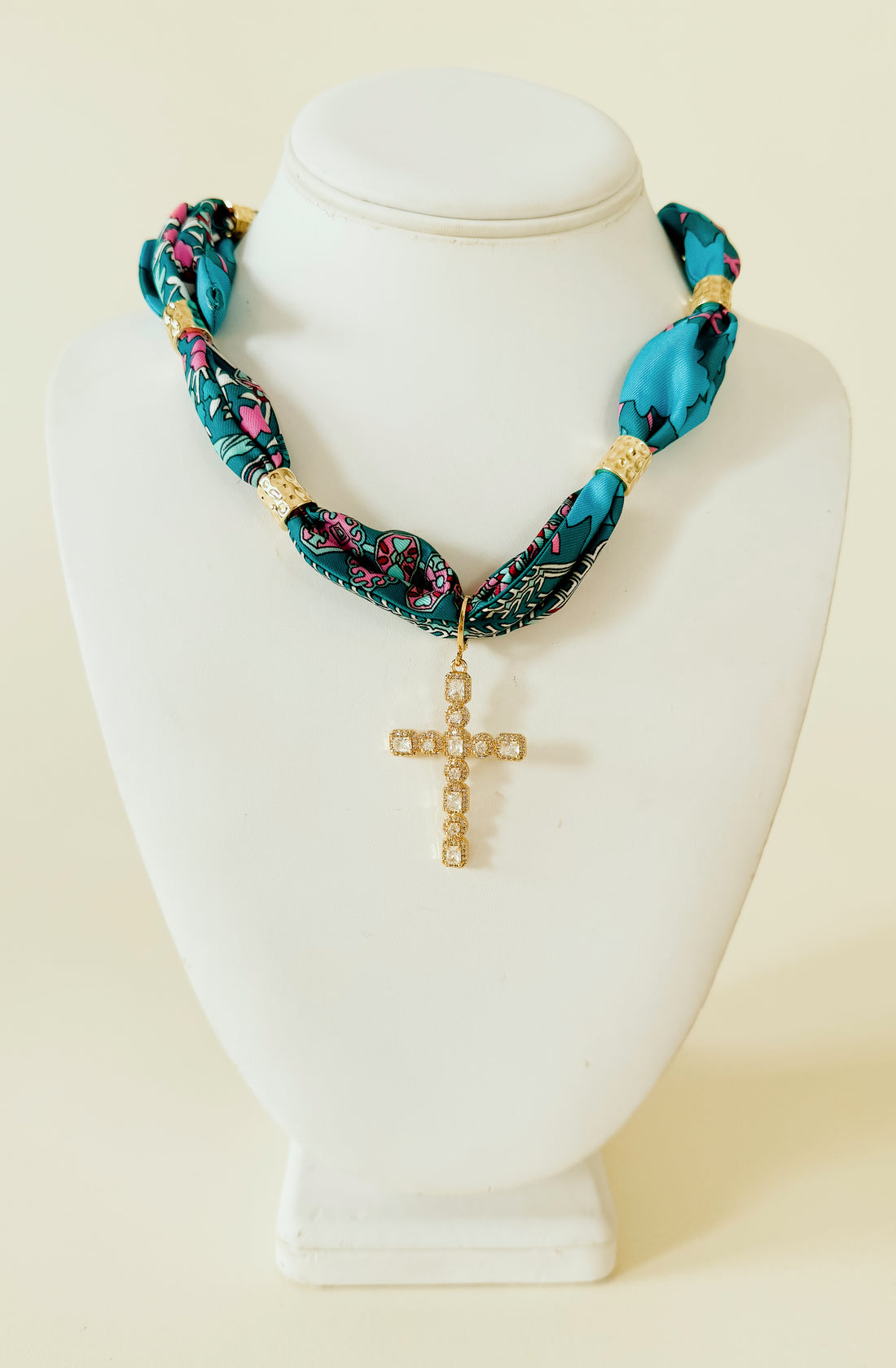 REBEKAH SCARF NECKLACE