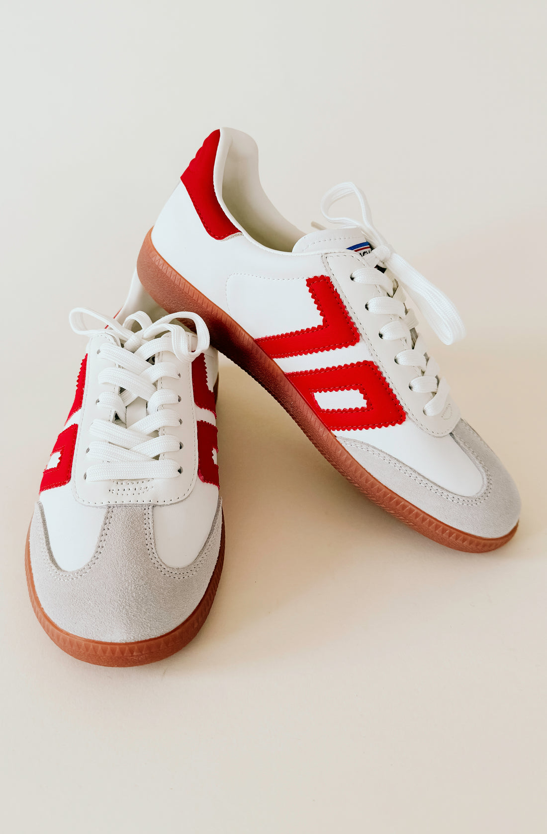 BACK 70 CLOUD SNEAKERS IN RED