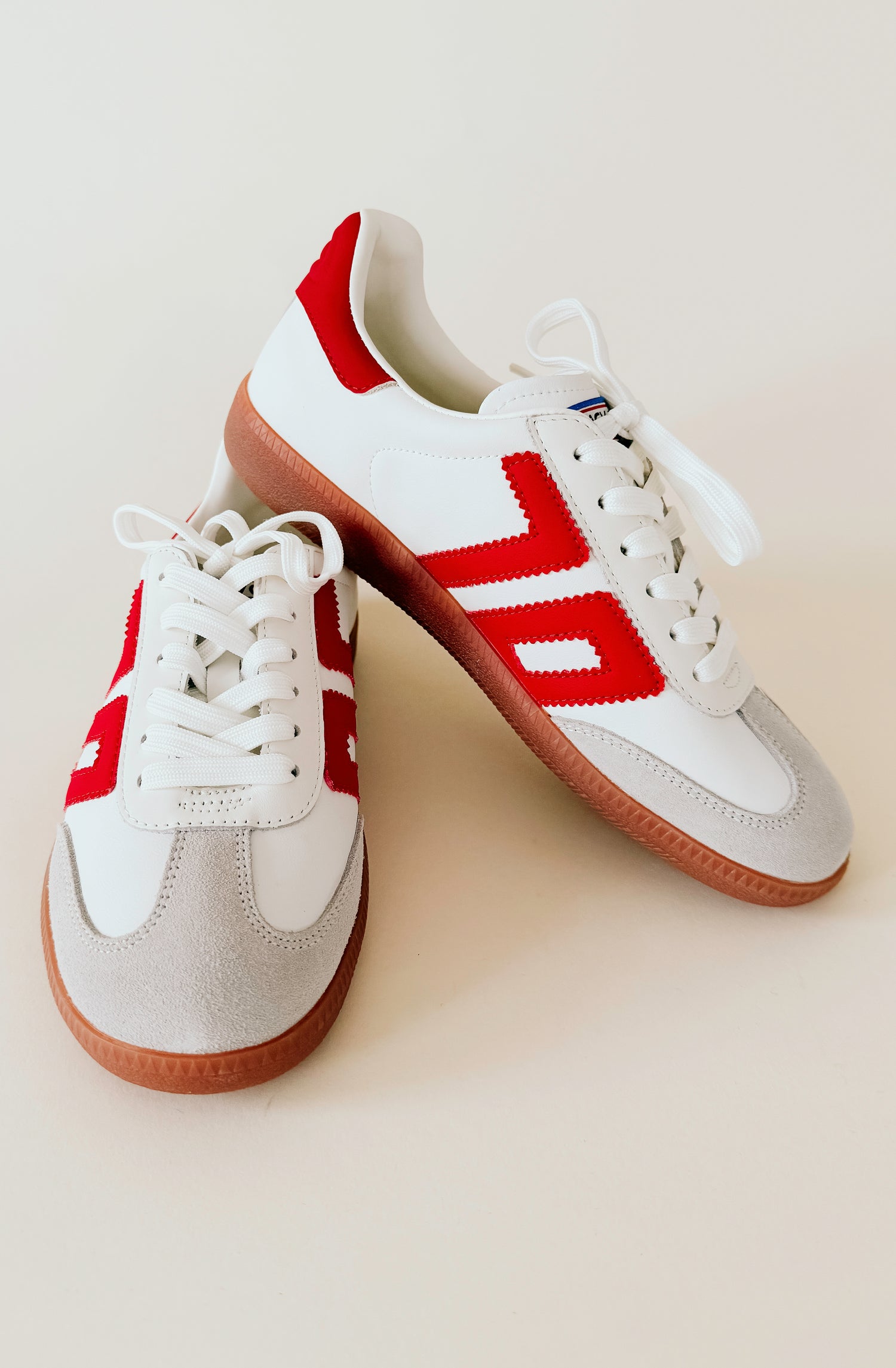 BACK 70 CLOUD SNEAKERS IN RED