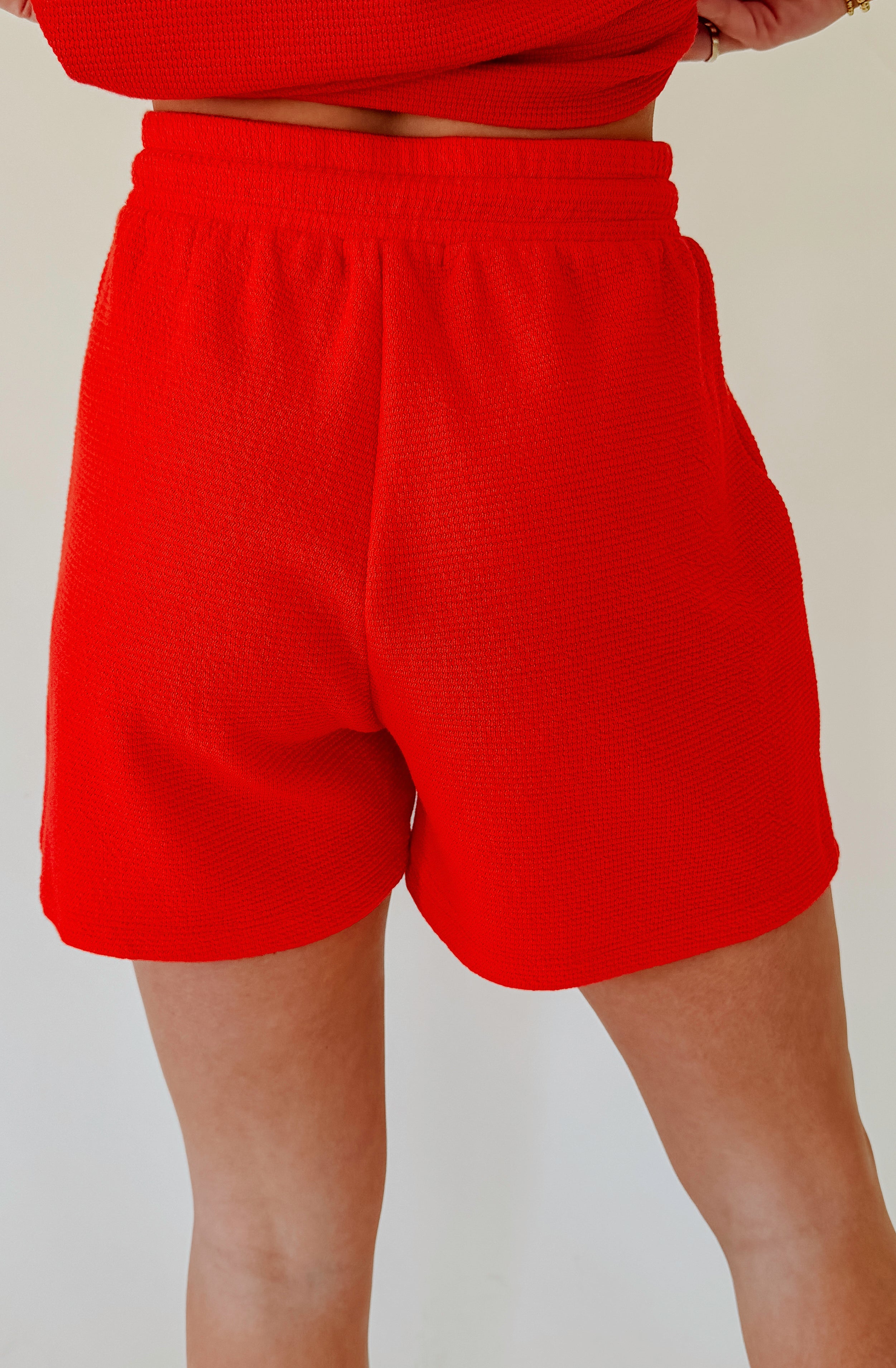 ON THE GO TIE WAIST SHORTS