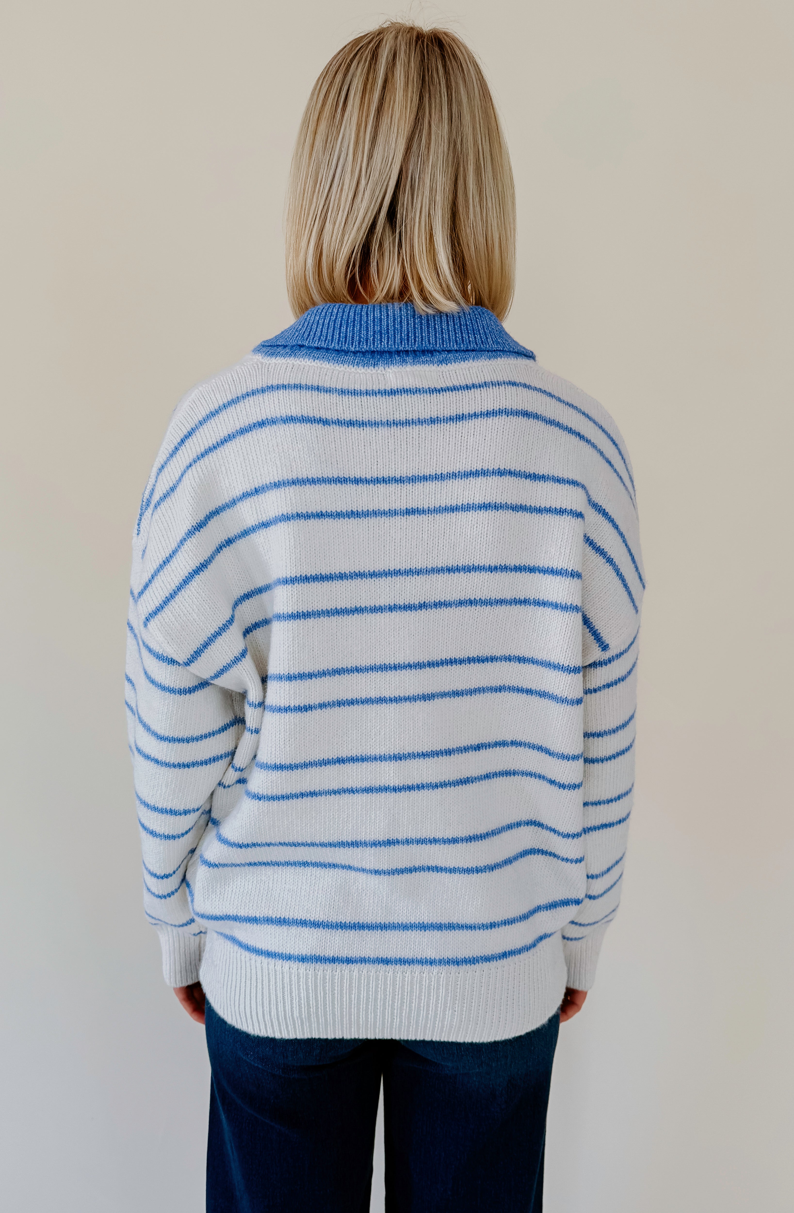 COLLAR LATER HENLEY SWEATER