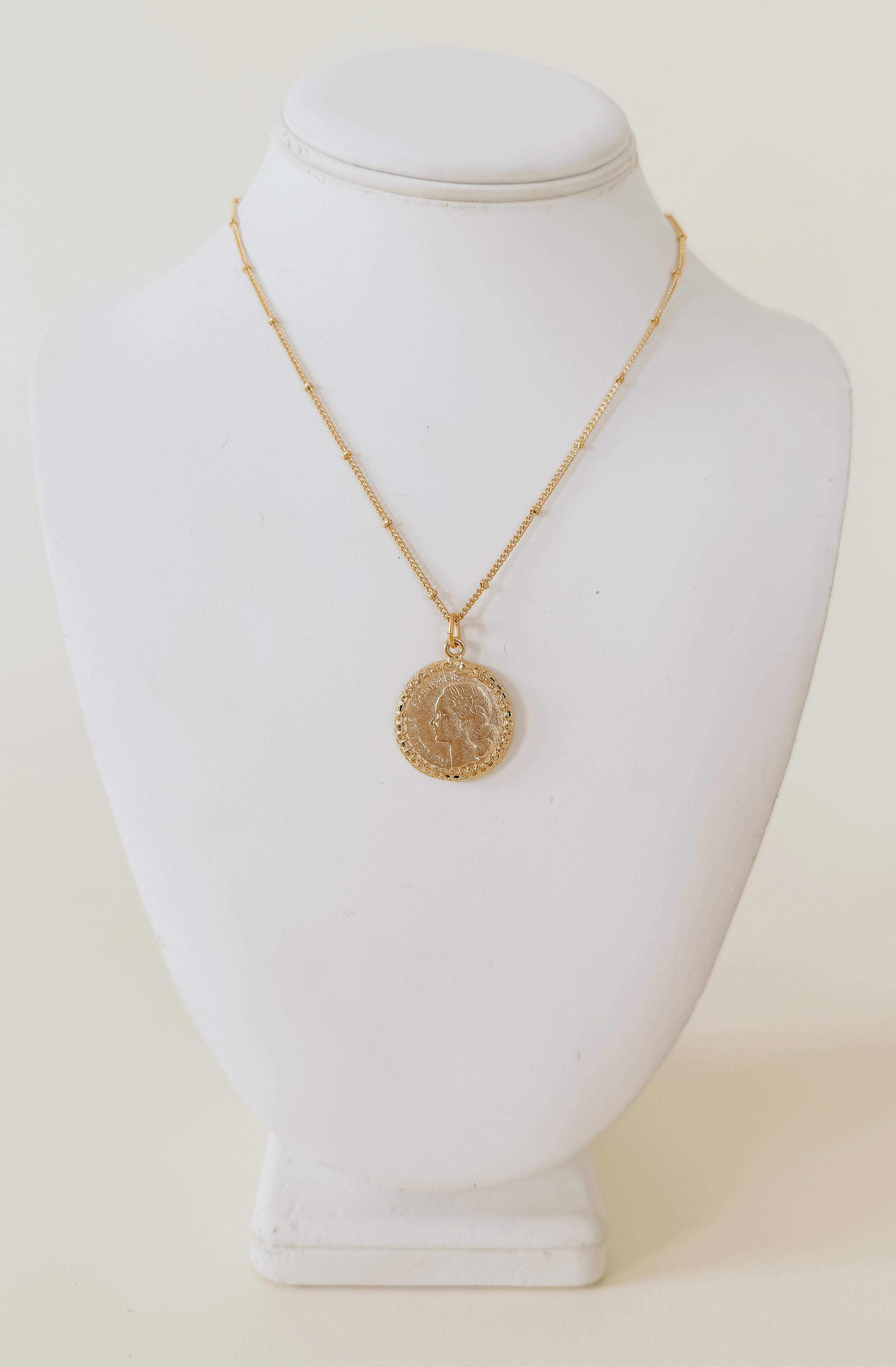 SUSAN SHAW DAINTY GOLD COIN NECKLACE