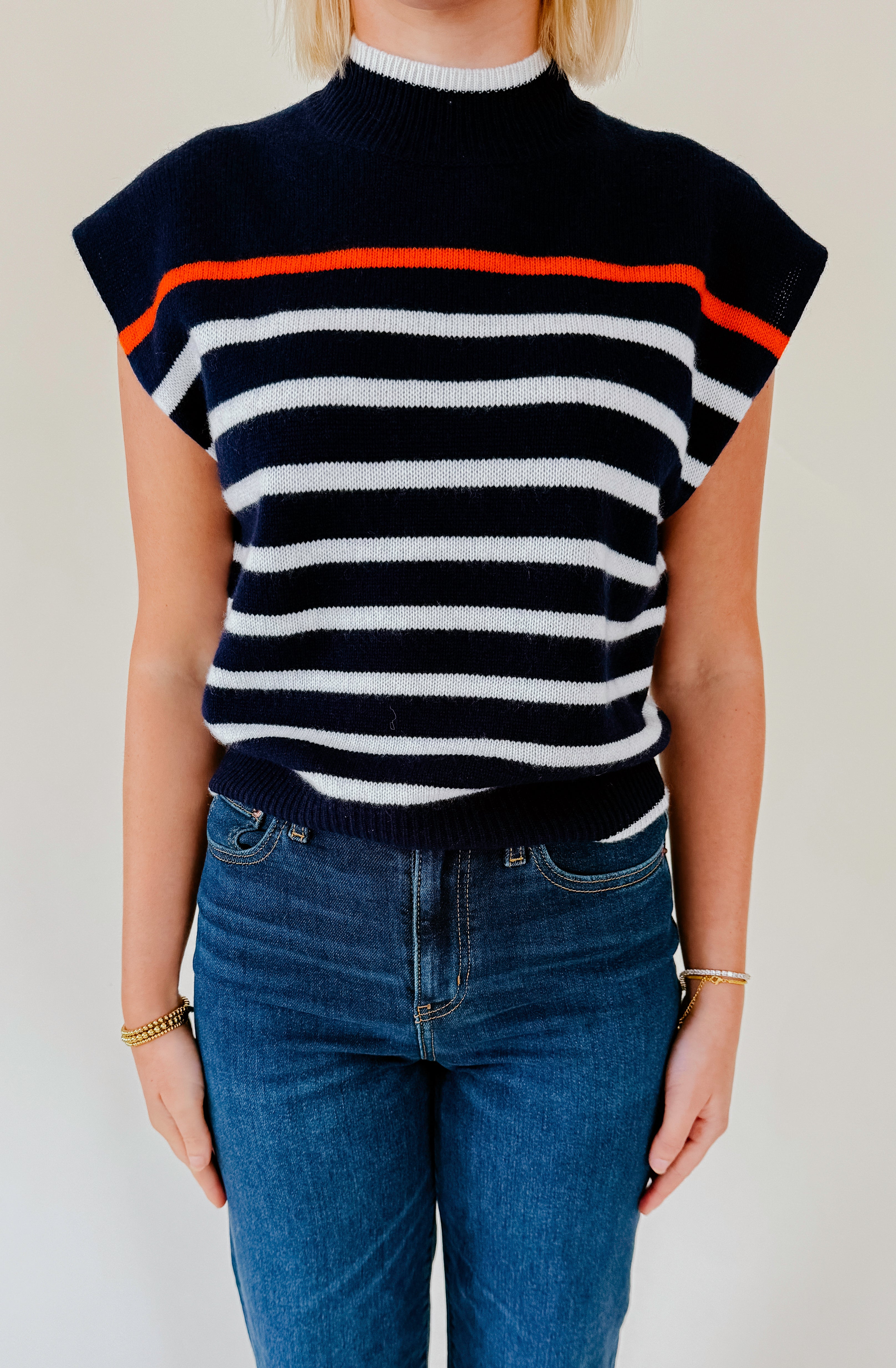 FINE LINE CASHMERE SWEATER