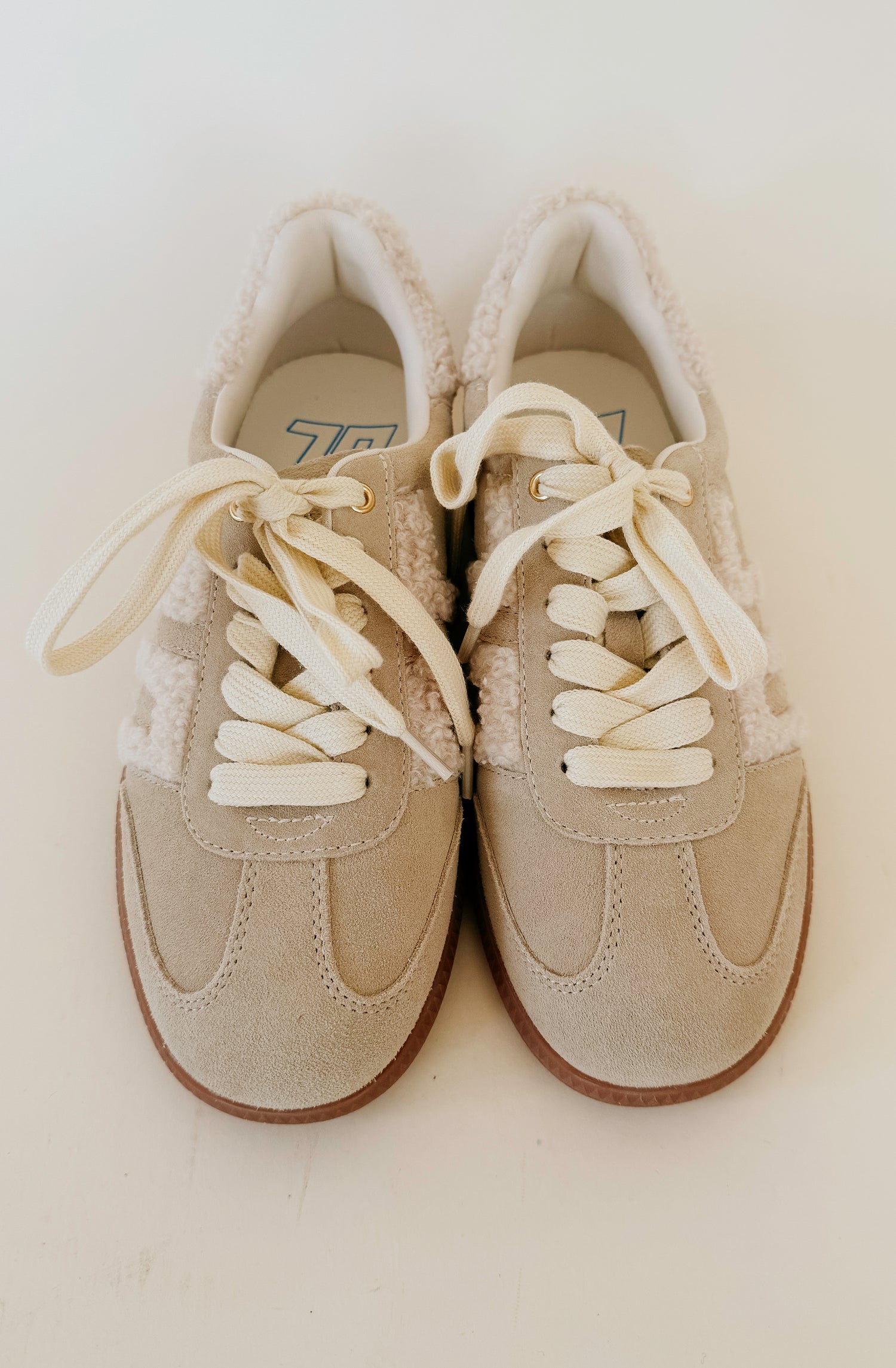 BACK 70 CLOUD 6N SNEAKER