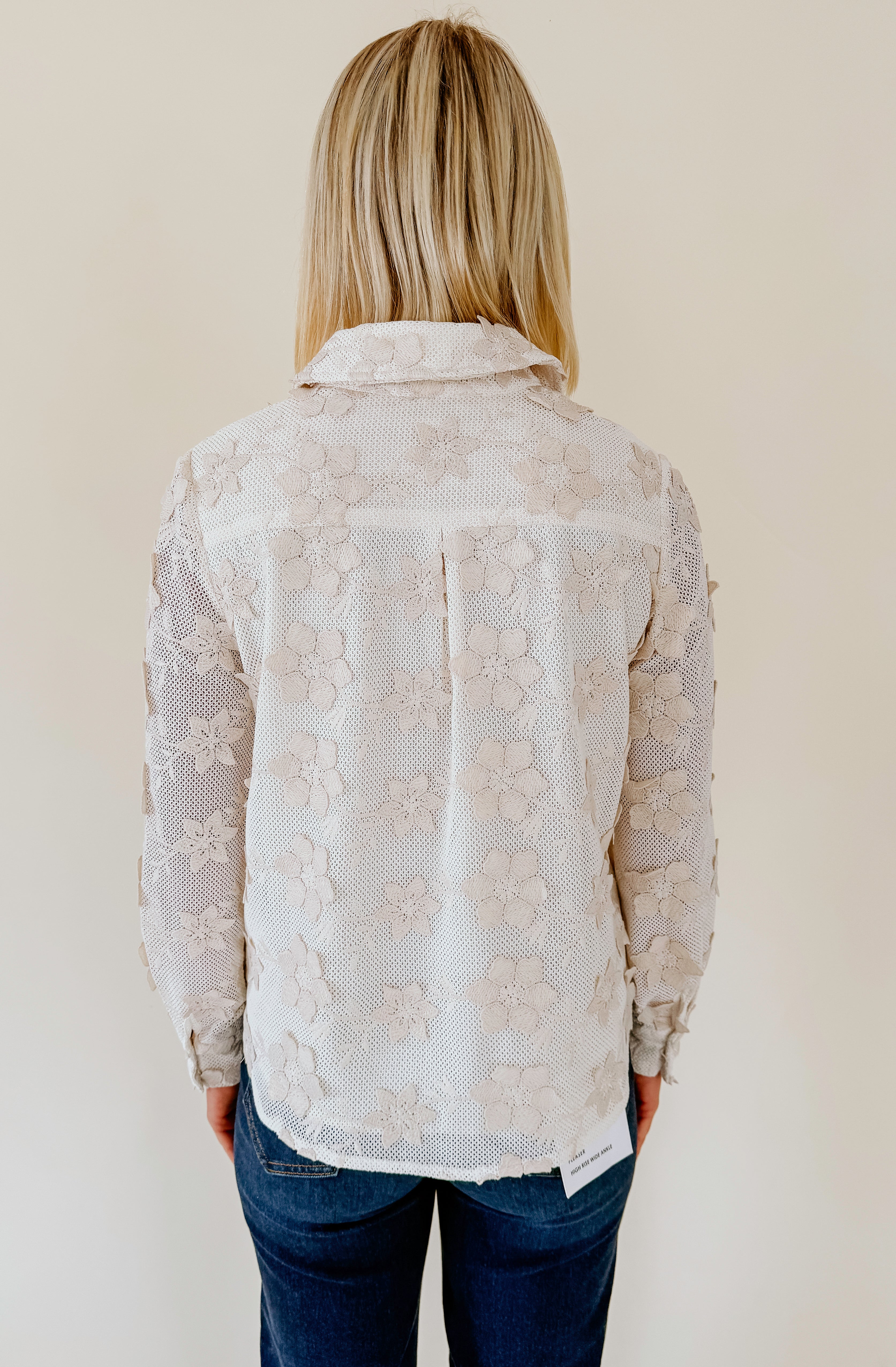 POP OUT 3D FLORAL BLOUSE