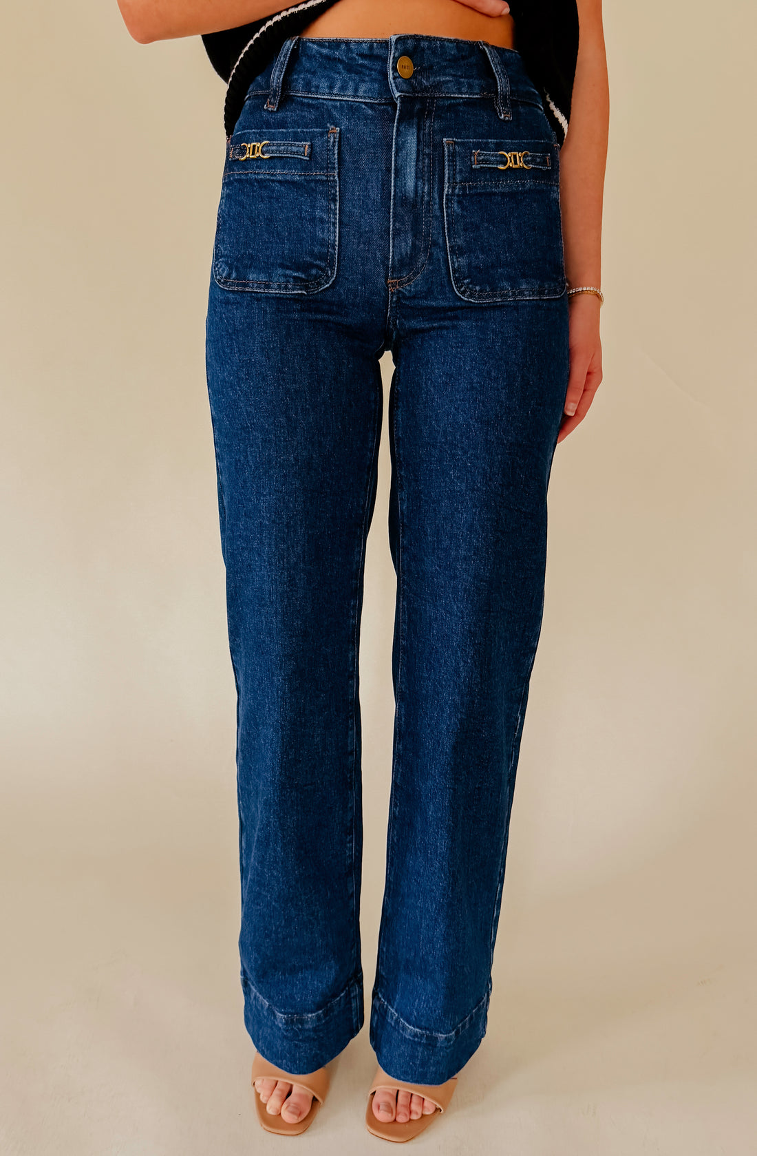 PAIGE SASHA 32&quot; NOVELTY PATCH POCKET DENIM