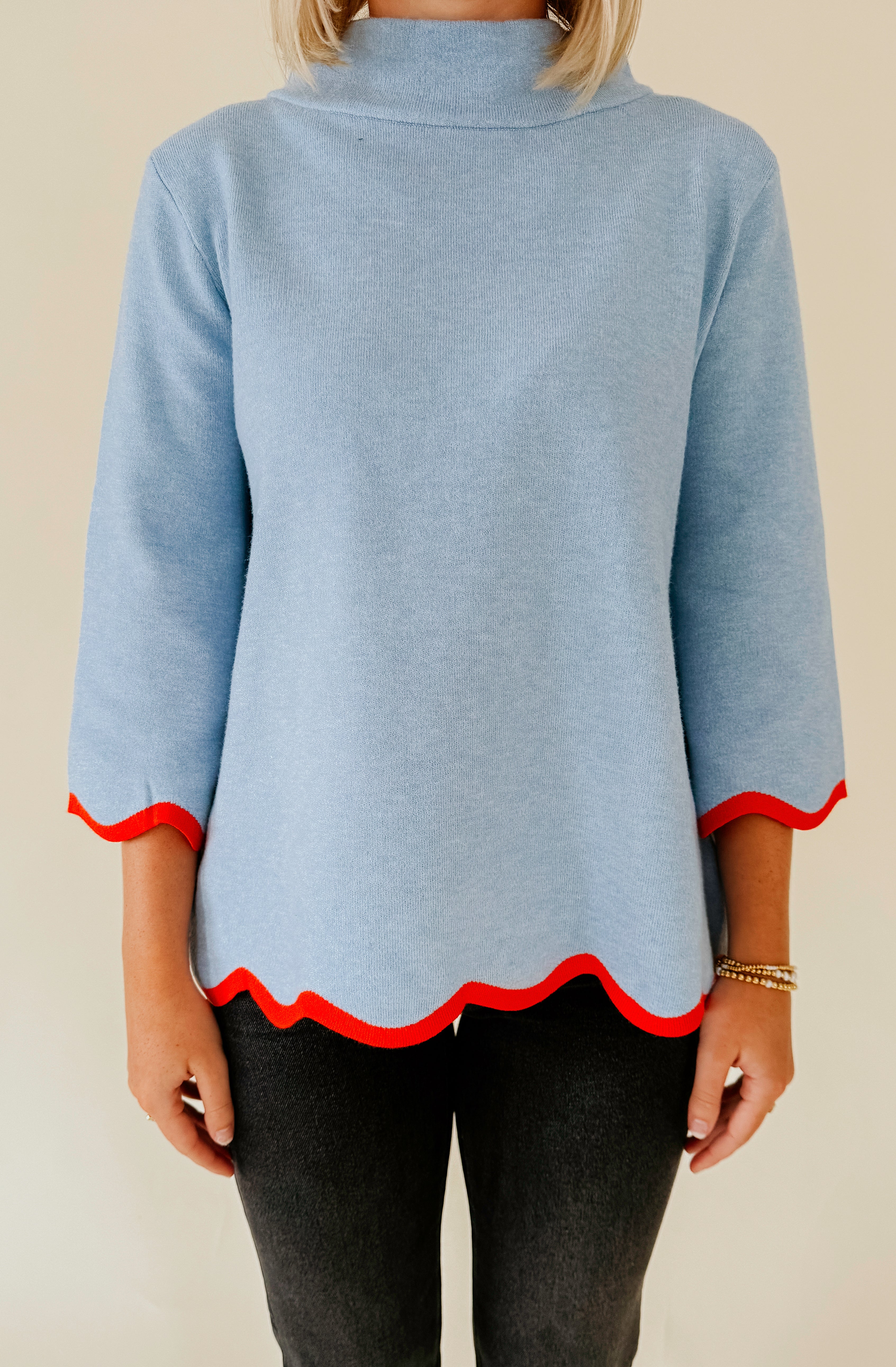 THE PRESLEY SCALLOPED 3/4 SLEEVE SWEATER