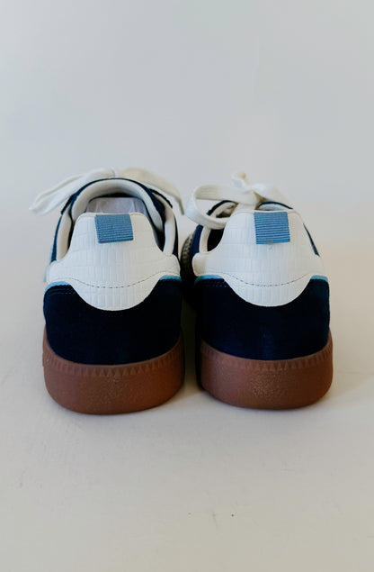 BACK 70 GHOST SNEAKERS