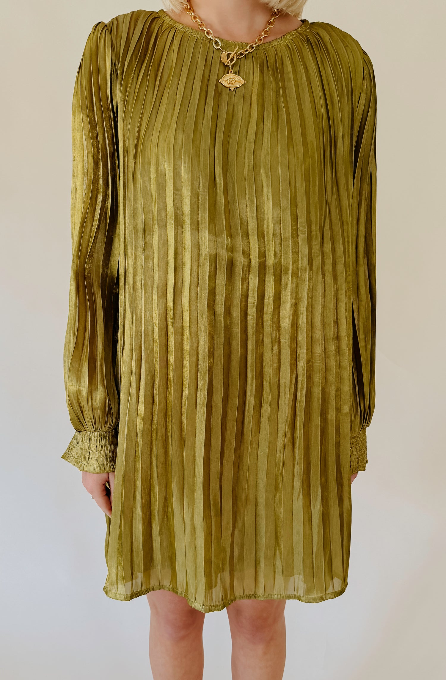 THE EVELYN PLEATED SHIFT DRESS