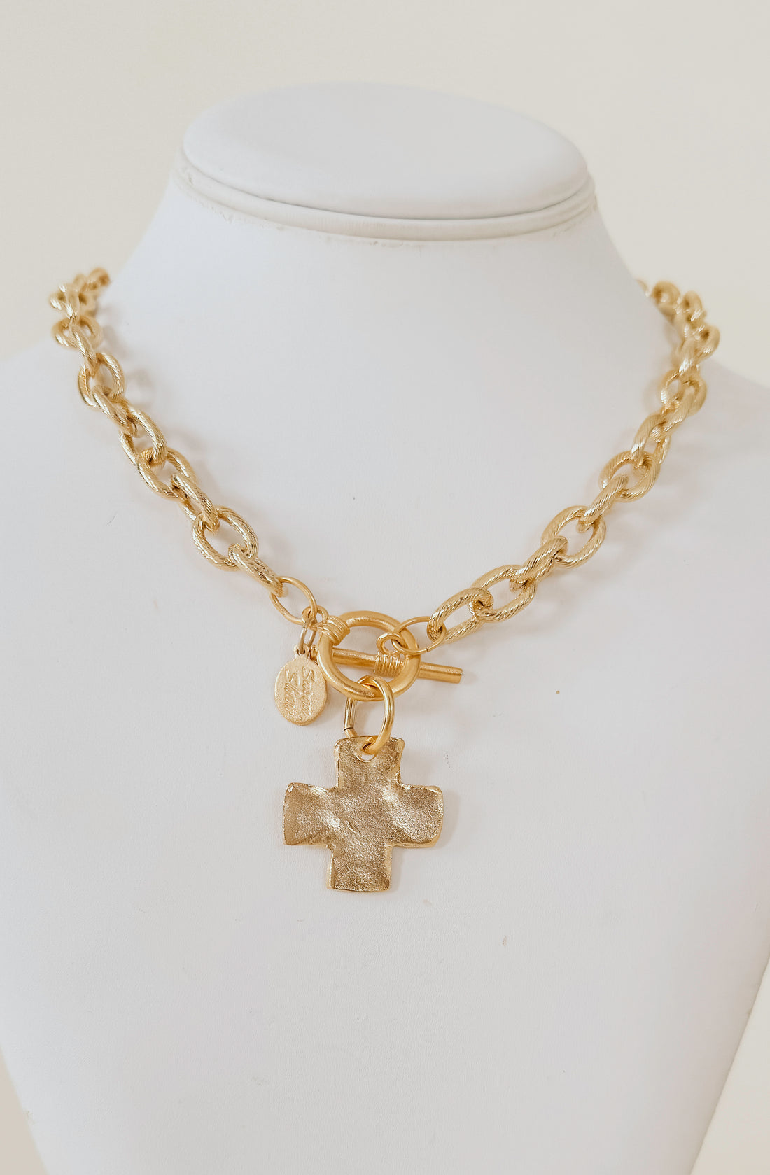 SUSAN SHAW CROSS TOGGLE NECKLACE