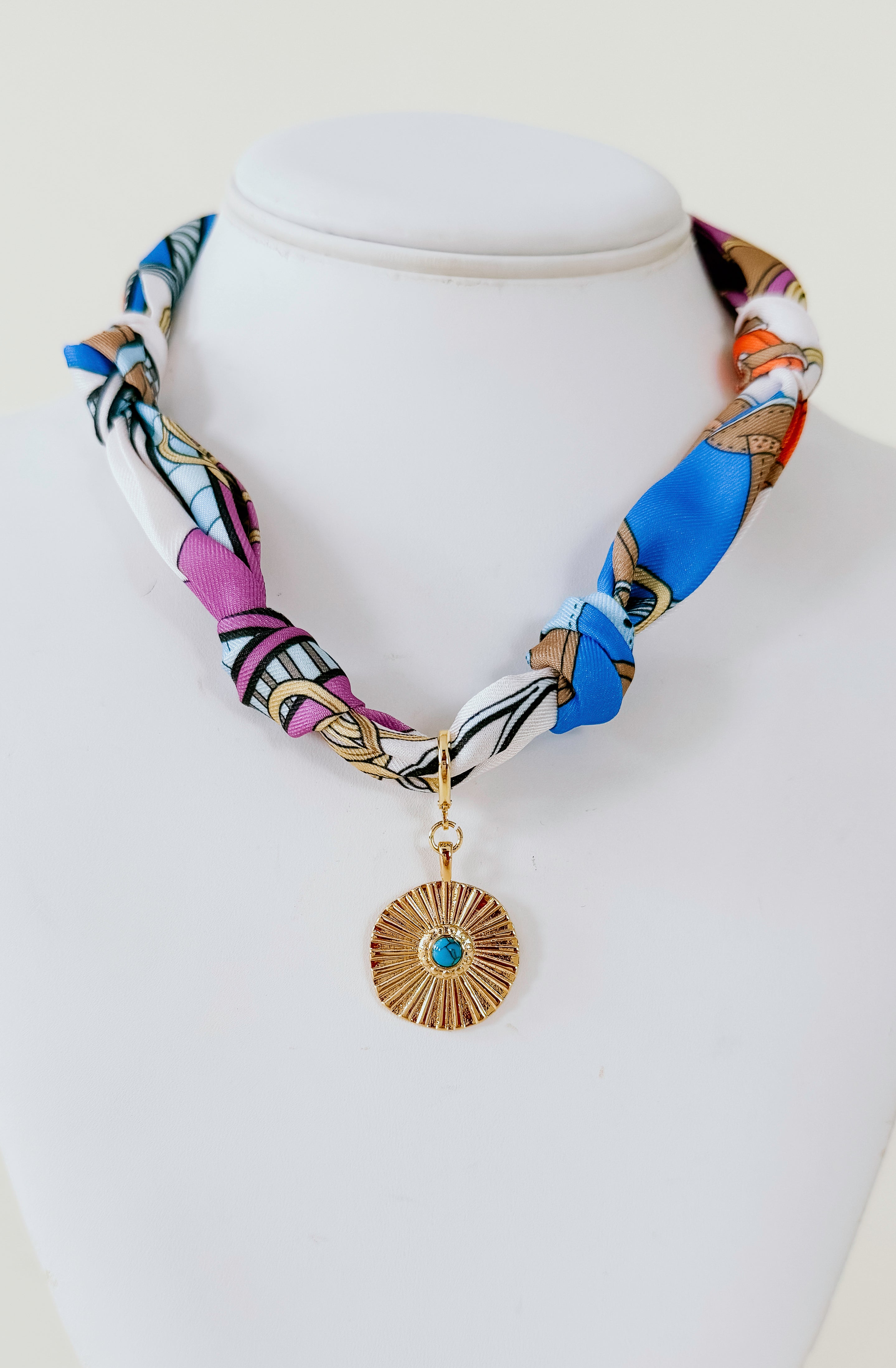 MARIPOSA SCARF NECKLACE