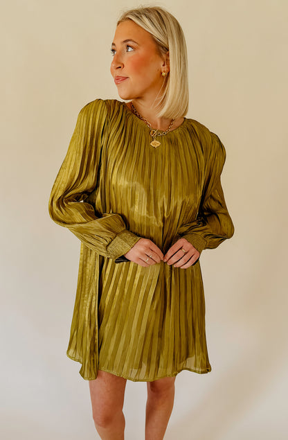 THE EVELYN PLEATED SHIFT DRESS